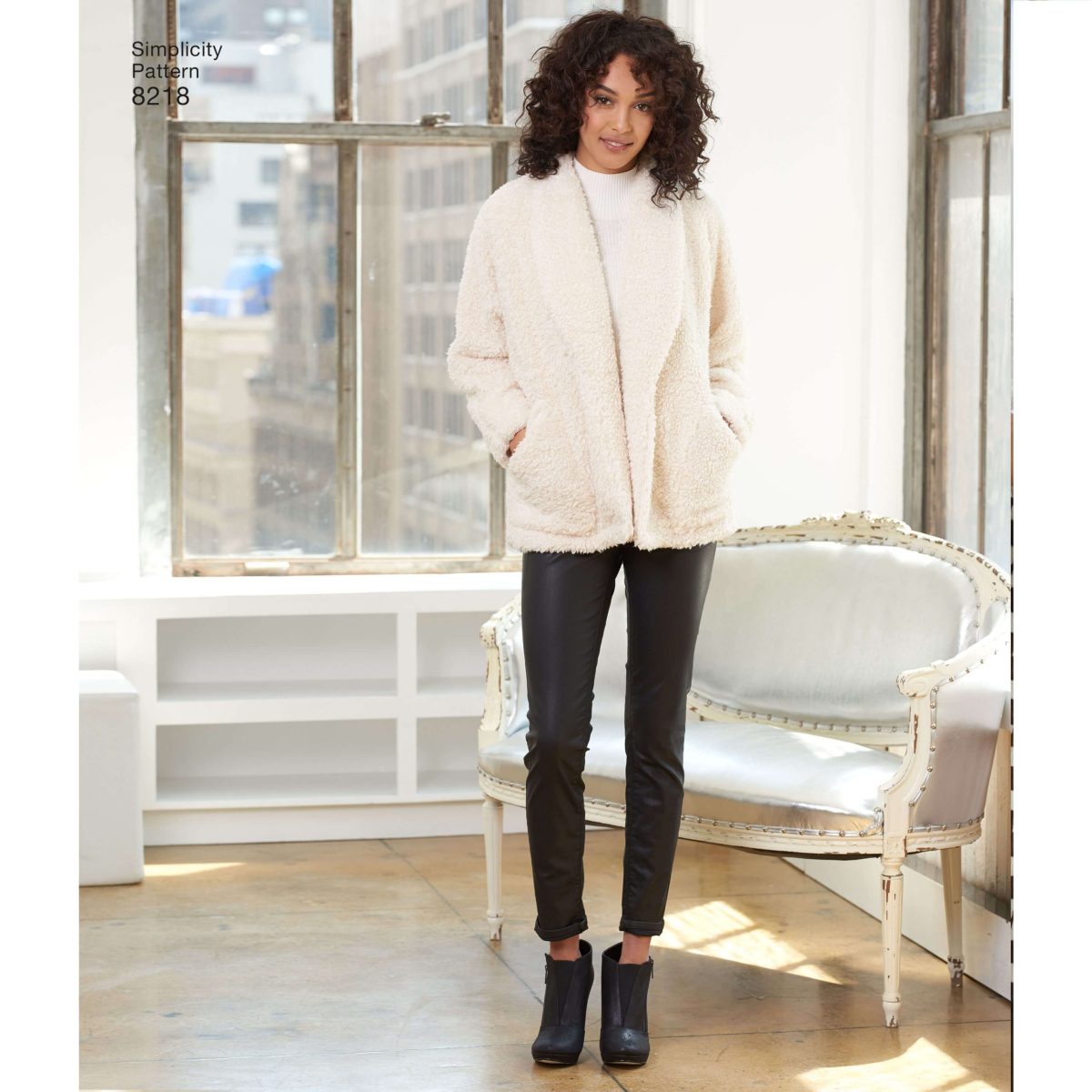 Simplicity Pattern 8218 Misses' Easy-to-Sew Jackets and Vest