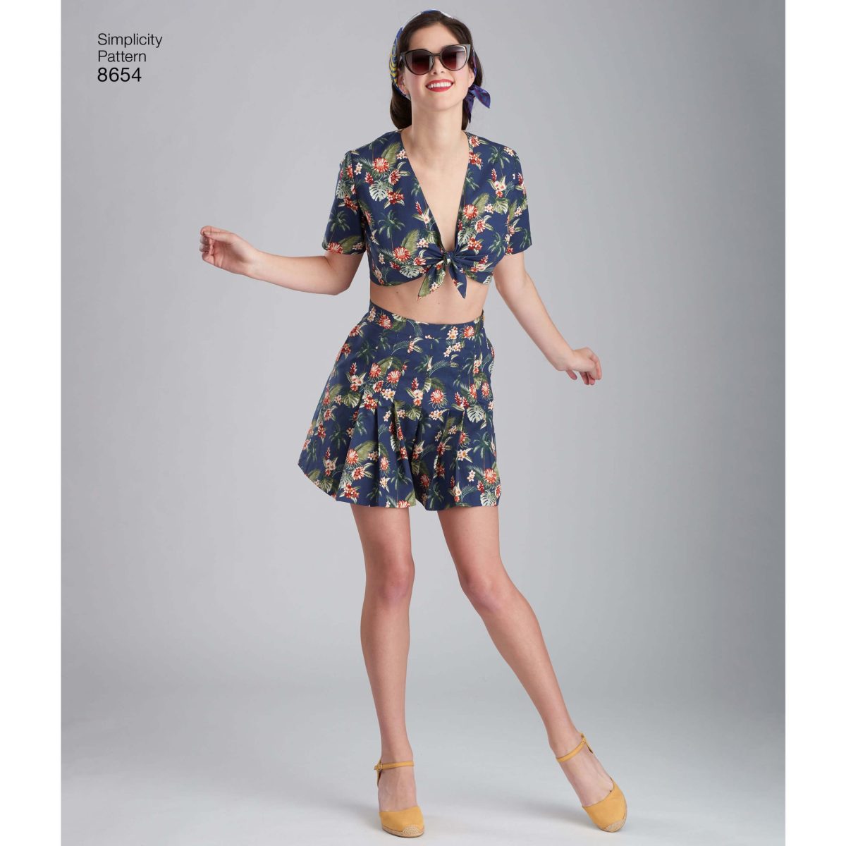 Simplicity Sewing Pattern 8654 Misses' Vintage Skirt, Shorts and Tie Top