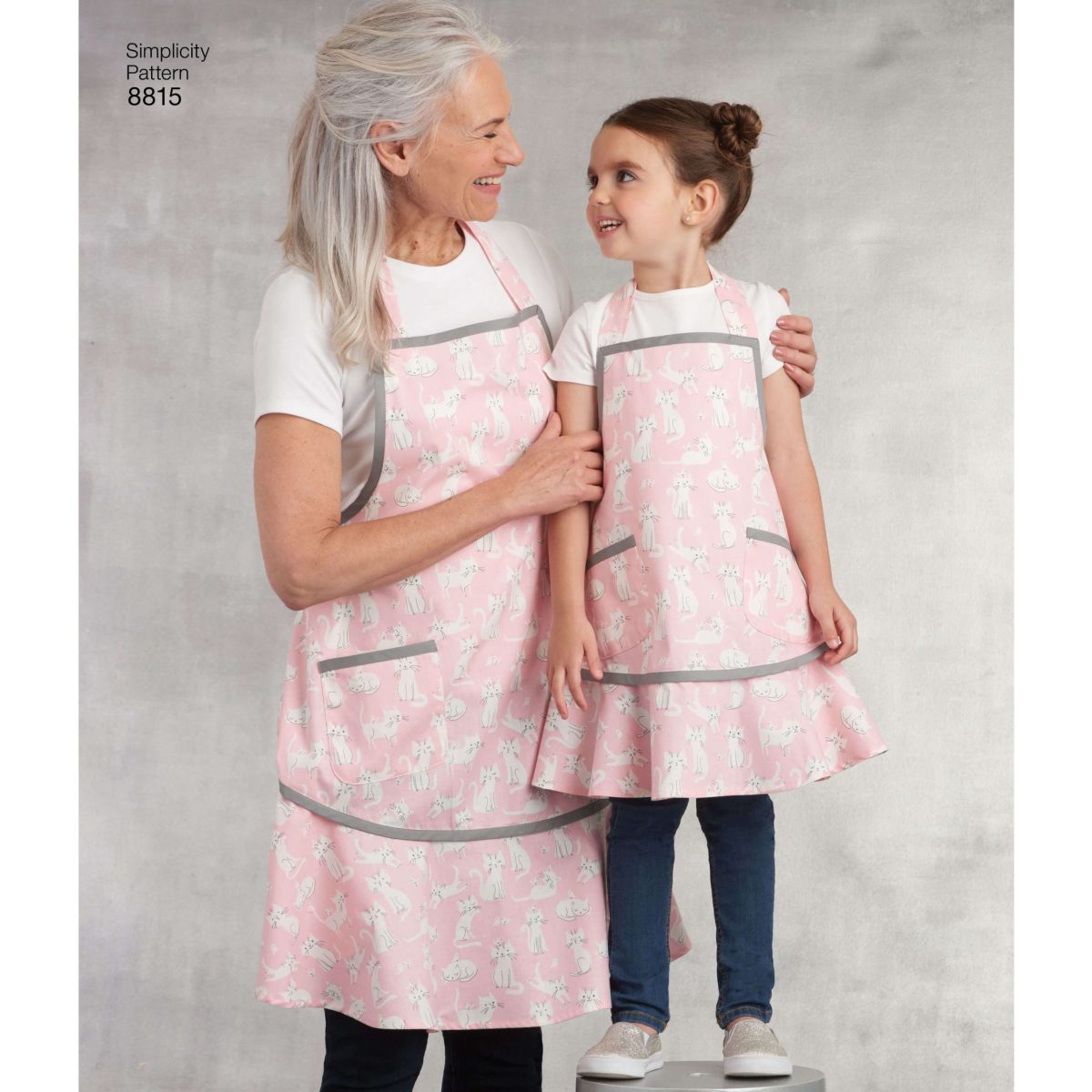 Pattern 8815 Child's and Misses' Apron
