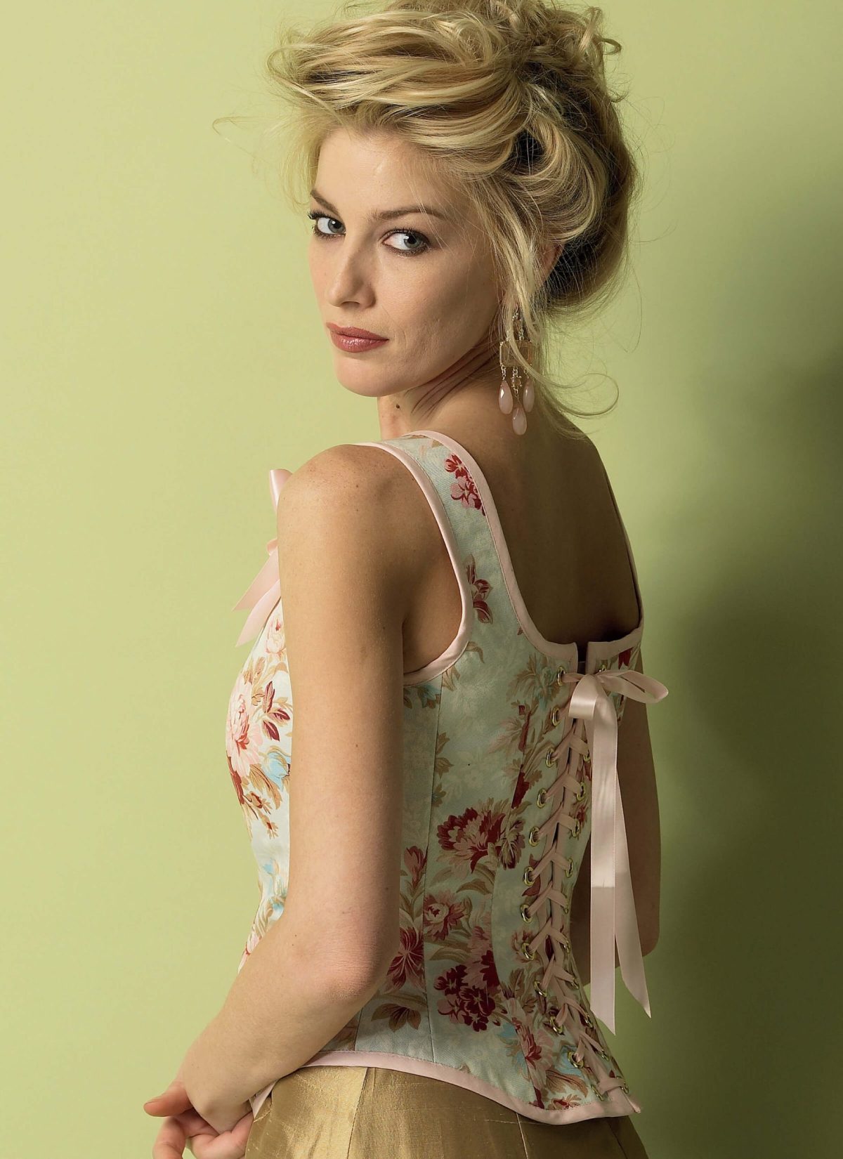 Butterick Sewing Pattern B5935 Misses' Corset