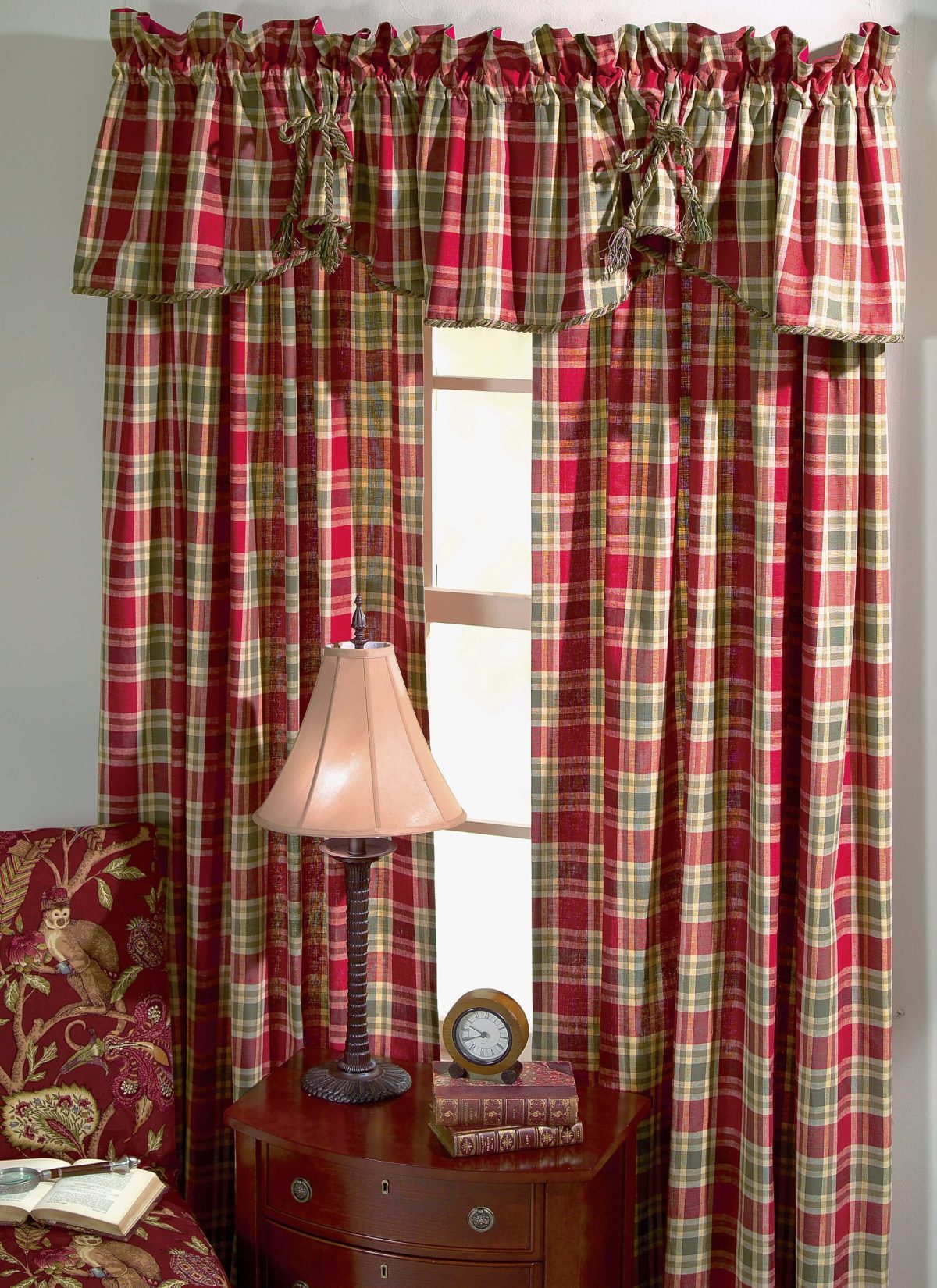 McCall's Sewing Pattern M4408 Window Essentials (Valances and Panels)