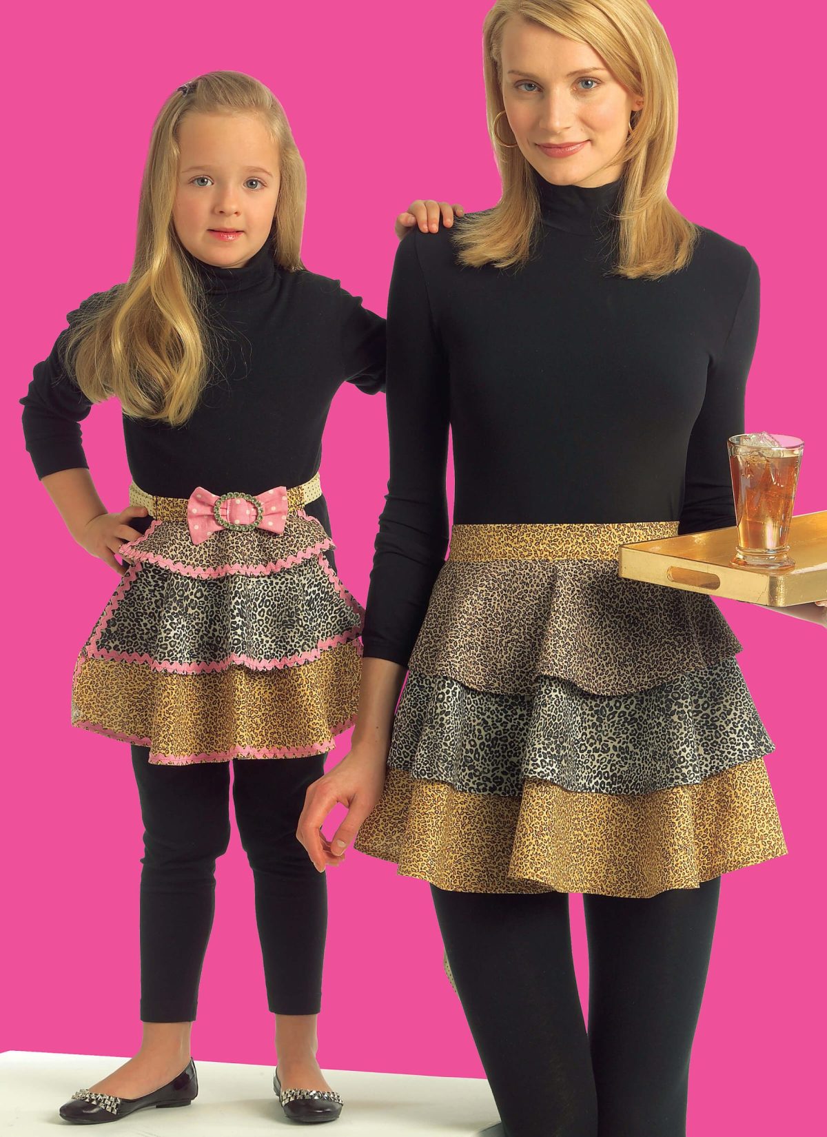 McCall's Sewing Pattern M5720 Misses'/Chldren's/Girls' Aprons