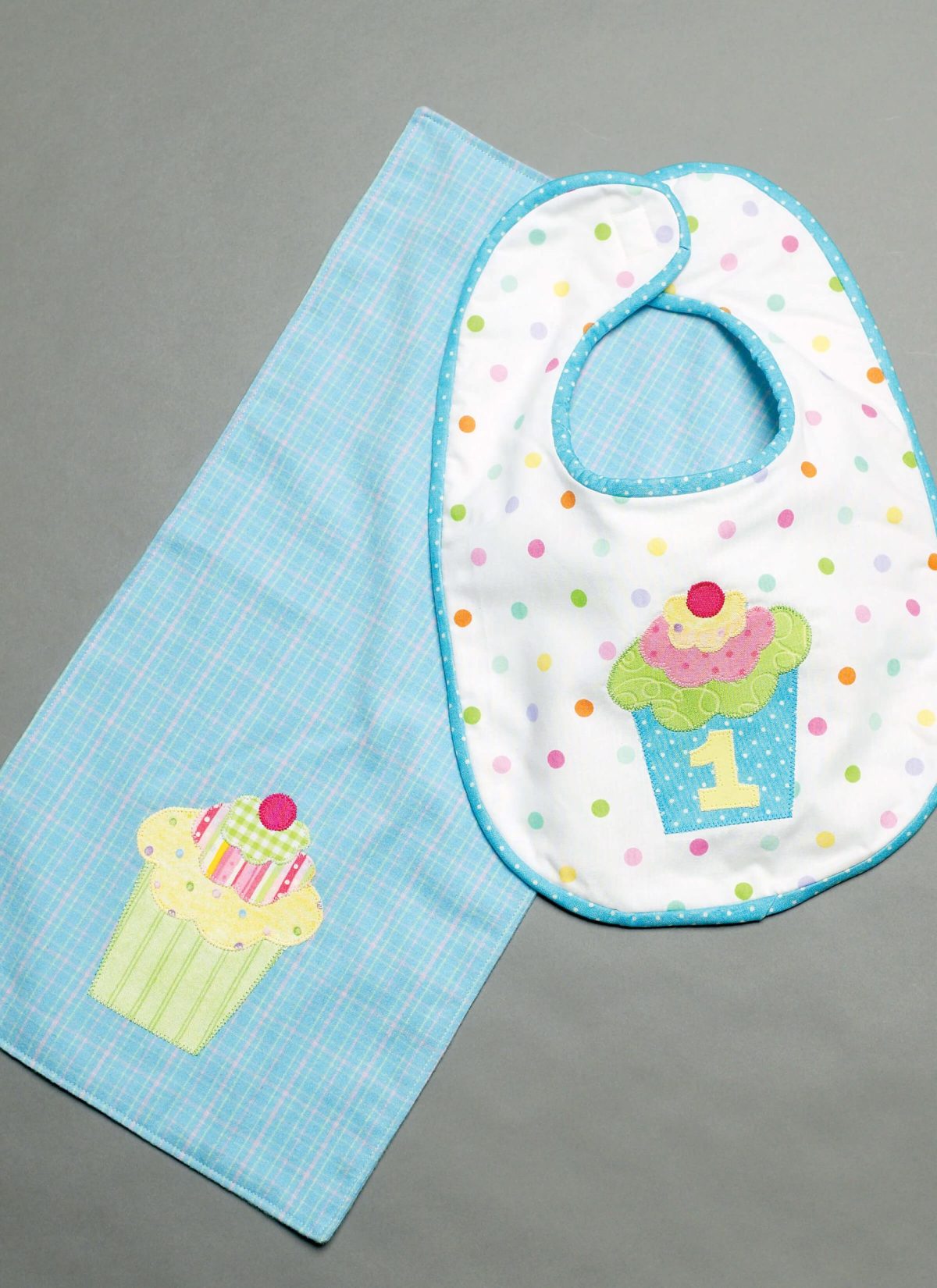 McCall's Sewing Pattern M6478 Bibs and Burp Cloths