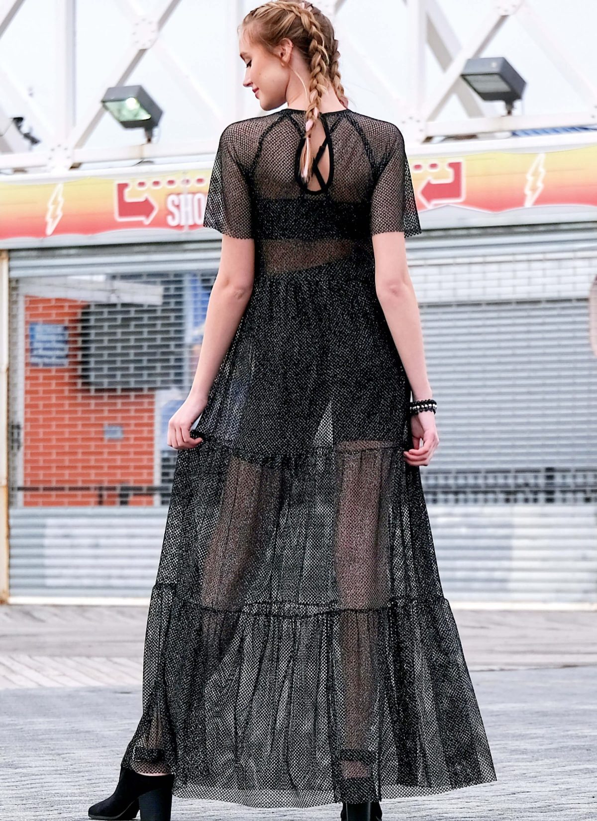 McCall's Sewing Pattern M8110 Misses' Dresses. #JourneeMcCalls