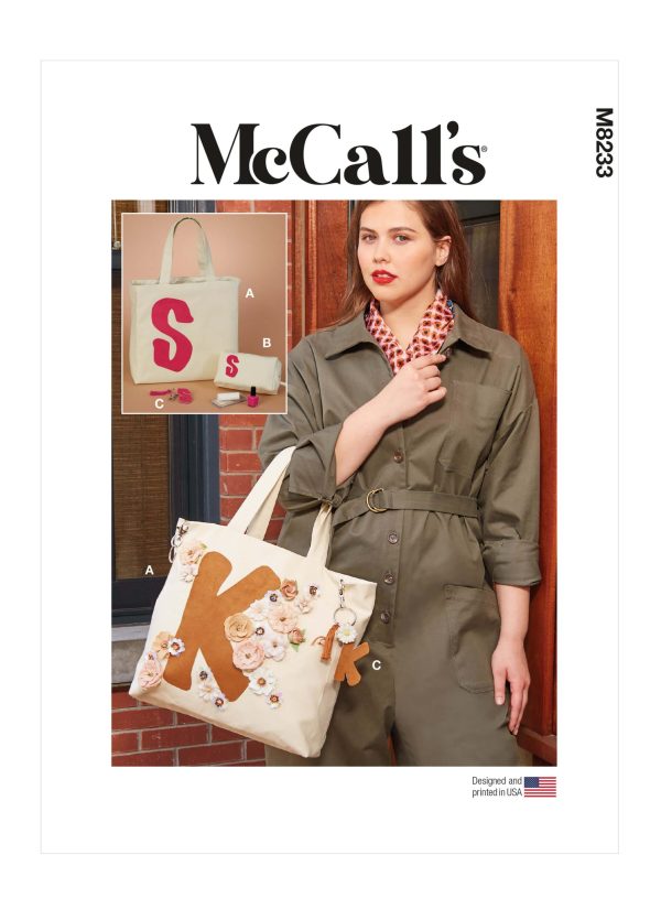 McCall's Sewing Pattern M8233 Tote, Zipped Case and Key Ring
