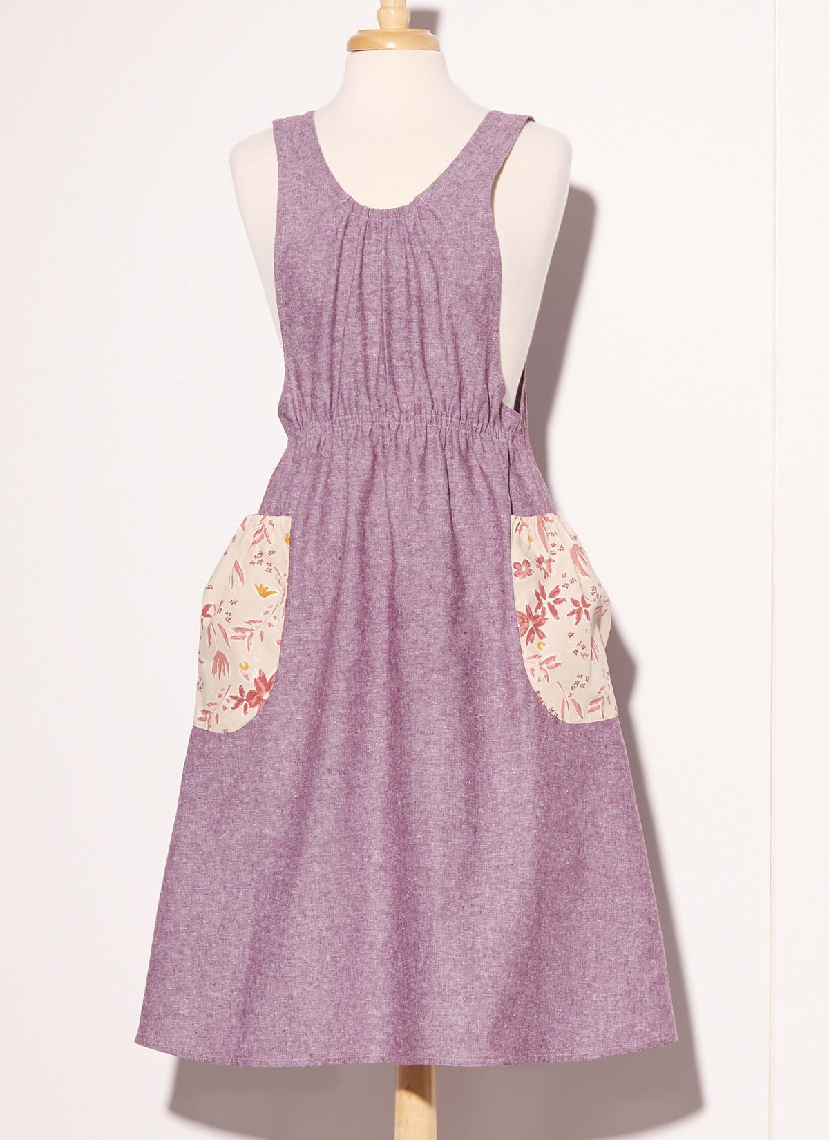 McCall's Sewing Pattern M8308 Misses' Aprons