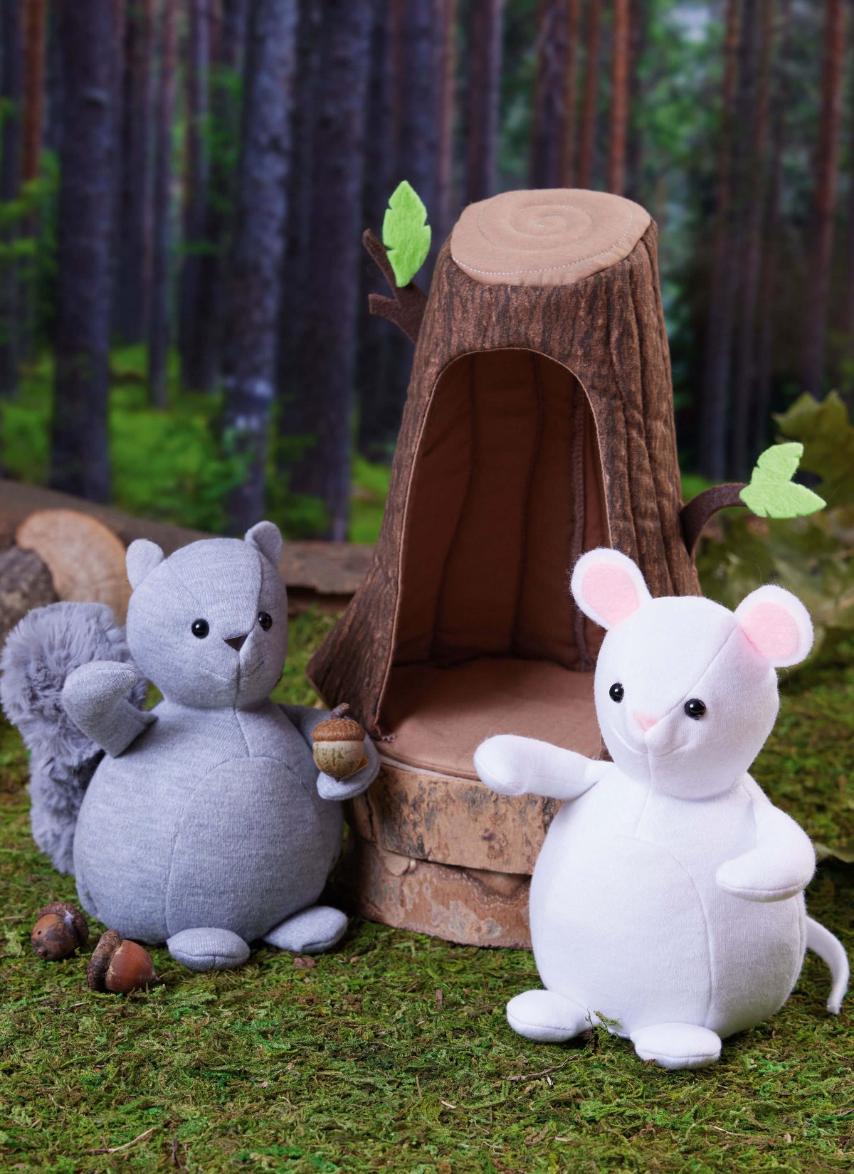 McCall's Sewing Pattern M8469 Plush Animals With Leaf and Tree Houses by Carla Reiss Design
