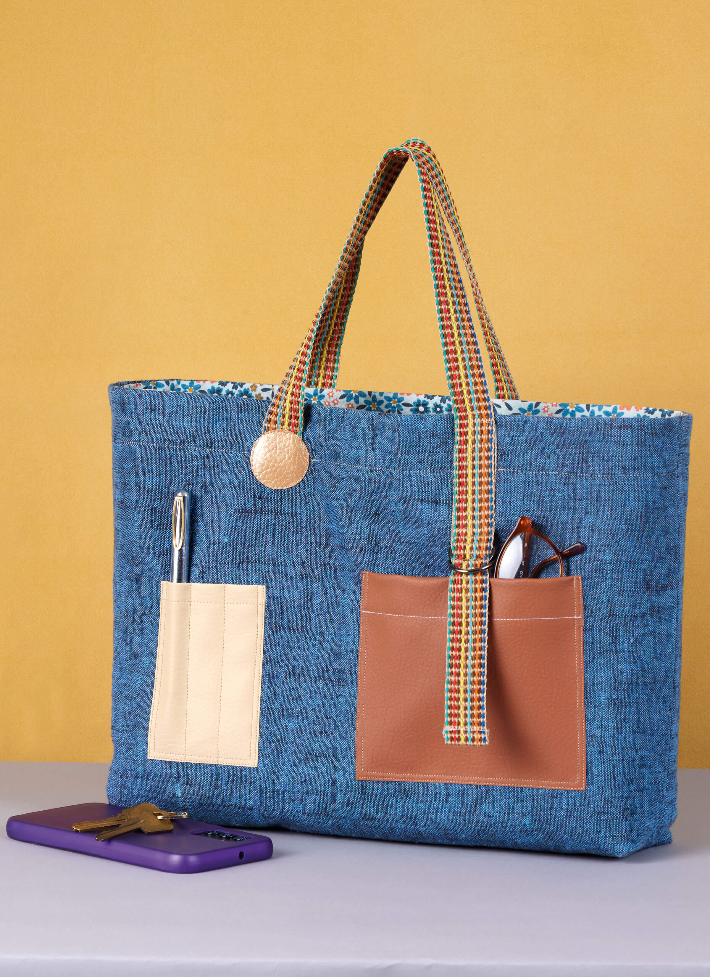 McCall's Sewing Pattern M8521 Tote Bags
