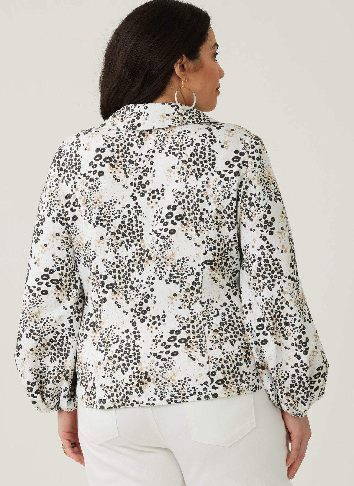 McCall's Sewing Pattern M8657 Misses' and Women's Peter Pan Collar Knit Top with Sleeve Variations