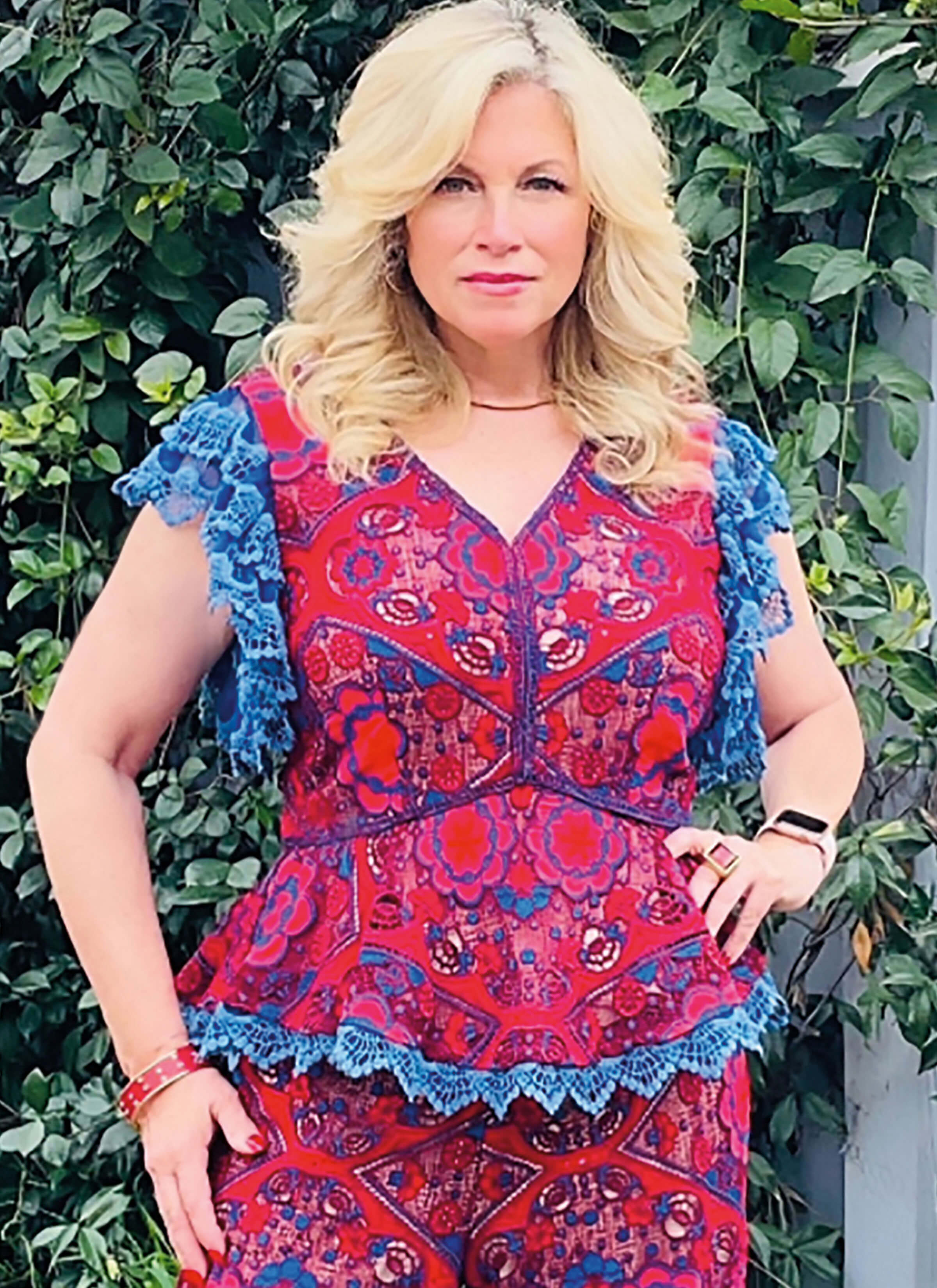 Know Me Sewing Pattern ME2092 Misses' Top and trousers by Lynn Brannelly