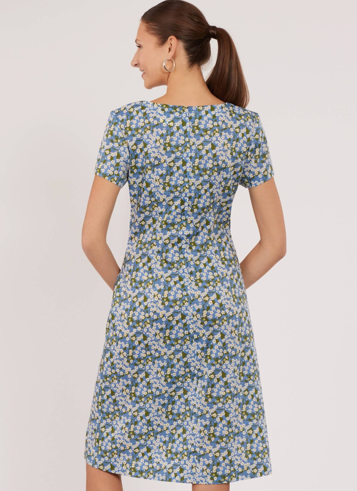 New Look Sewing Pattern N6822 Misses' Dress in Two Lengths with Sleeve Variations