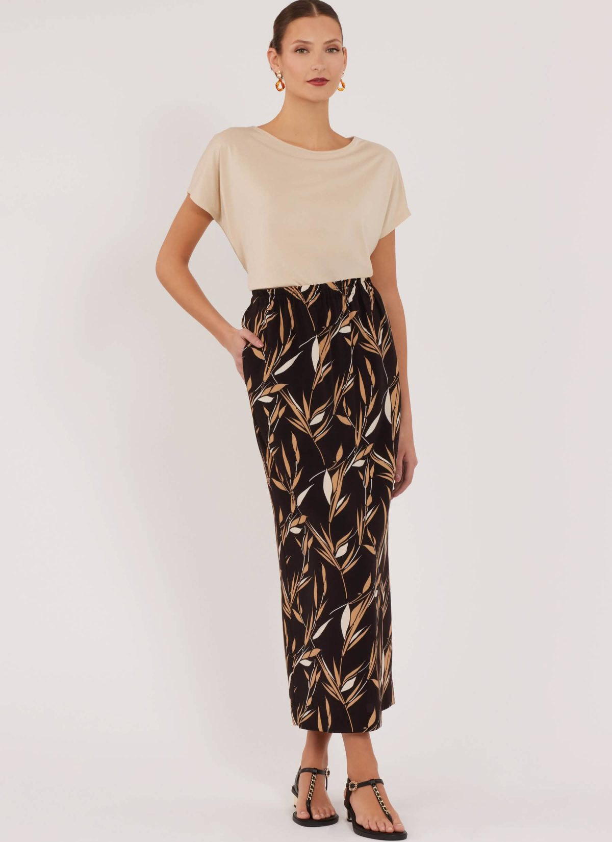New Look Sewing Pattern N6826 Misses' Skirts, Trousers and Shorts
