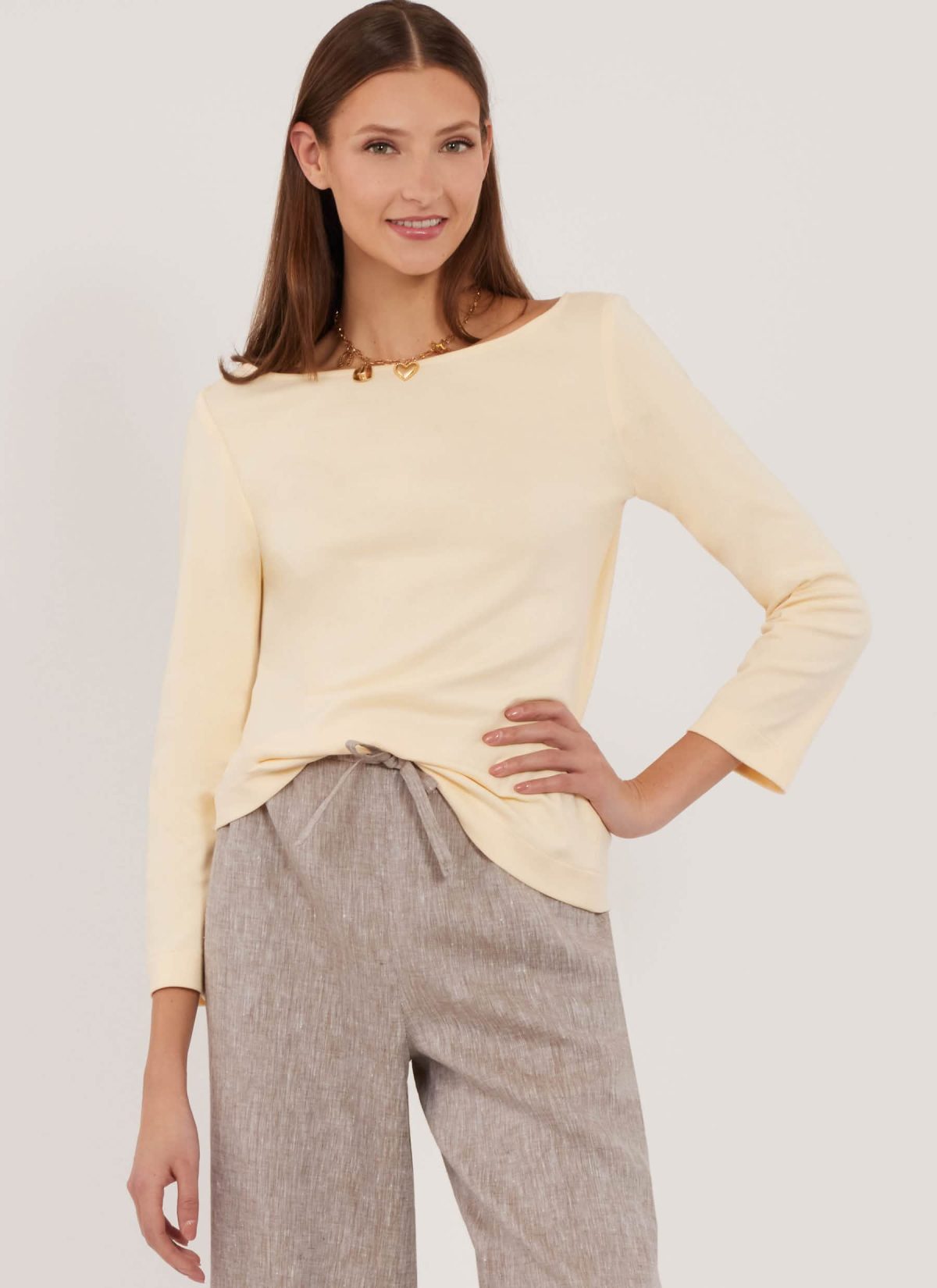 New Look Sewing Pattern N6829 Misses' Trousers in Two Lengths and Knit Tops