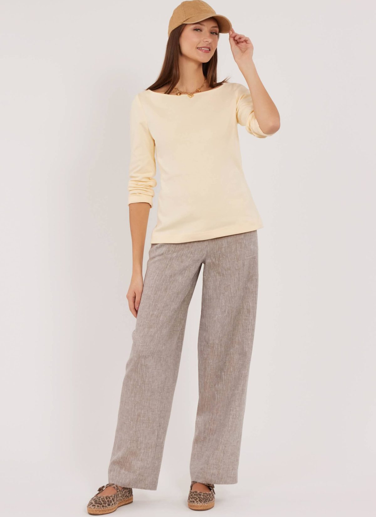 New Look Sewing Pattern N6829 Misses' Trousers in Two Lengths and Knit Tops