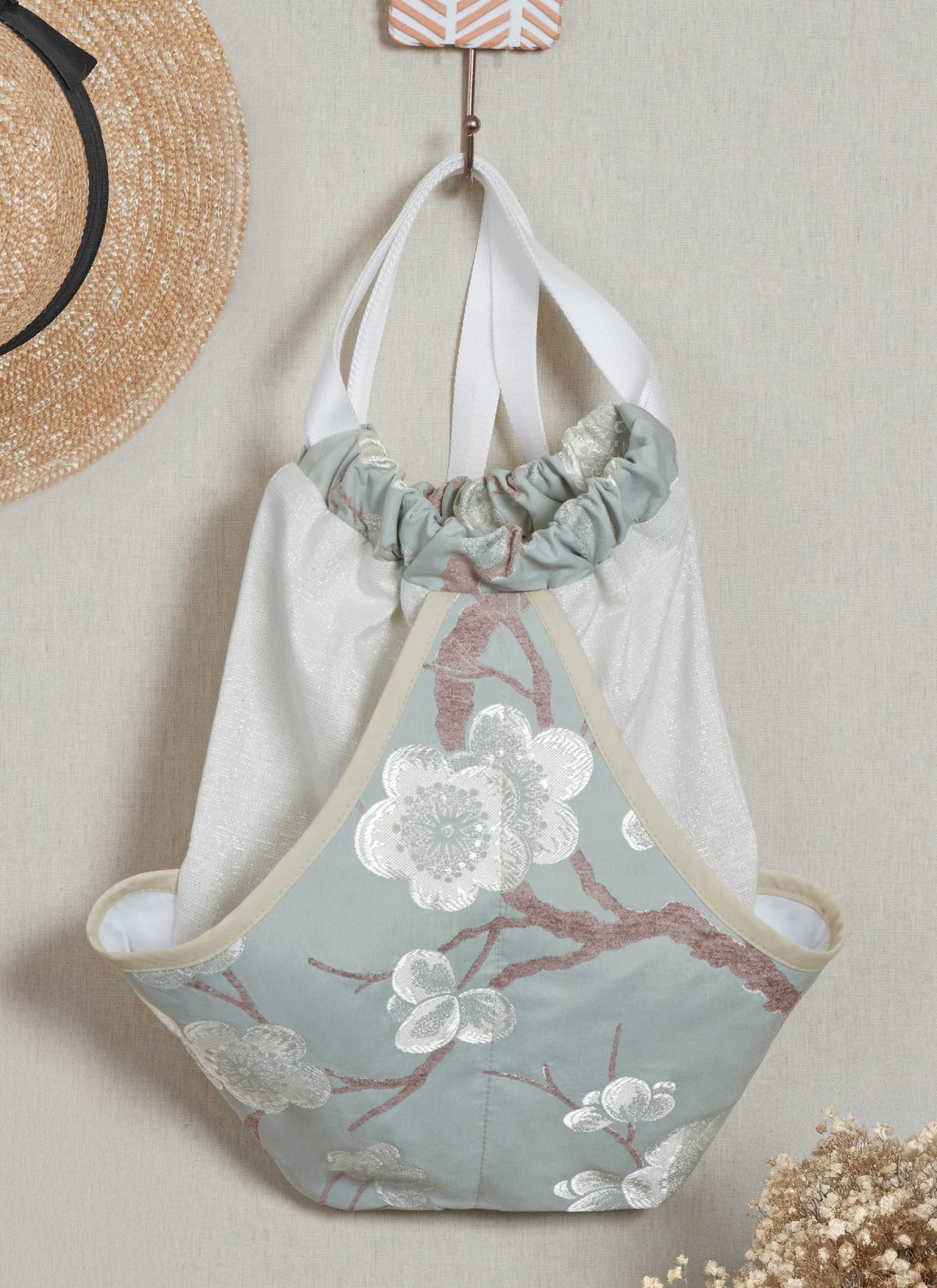 Simplicity Sewing Pattern S3256 Backpack and Drawstring Bags