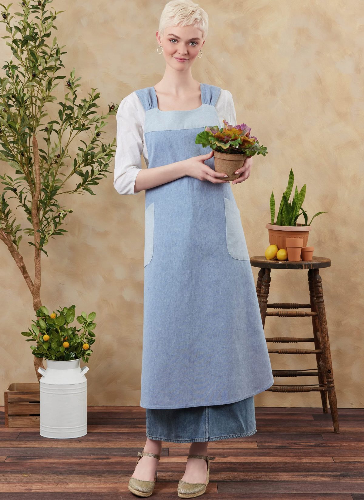 Simplicity Sewing Pattern S3257 Misses' Cross Back Aprons