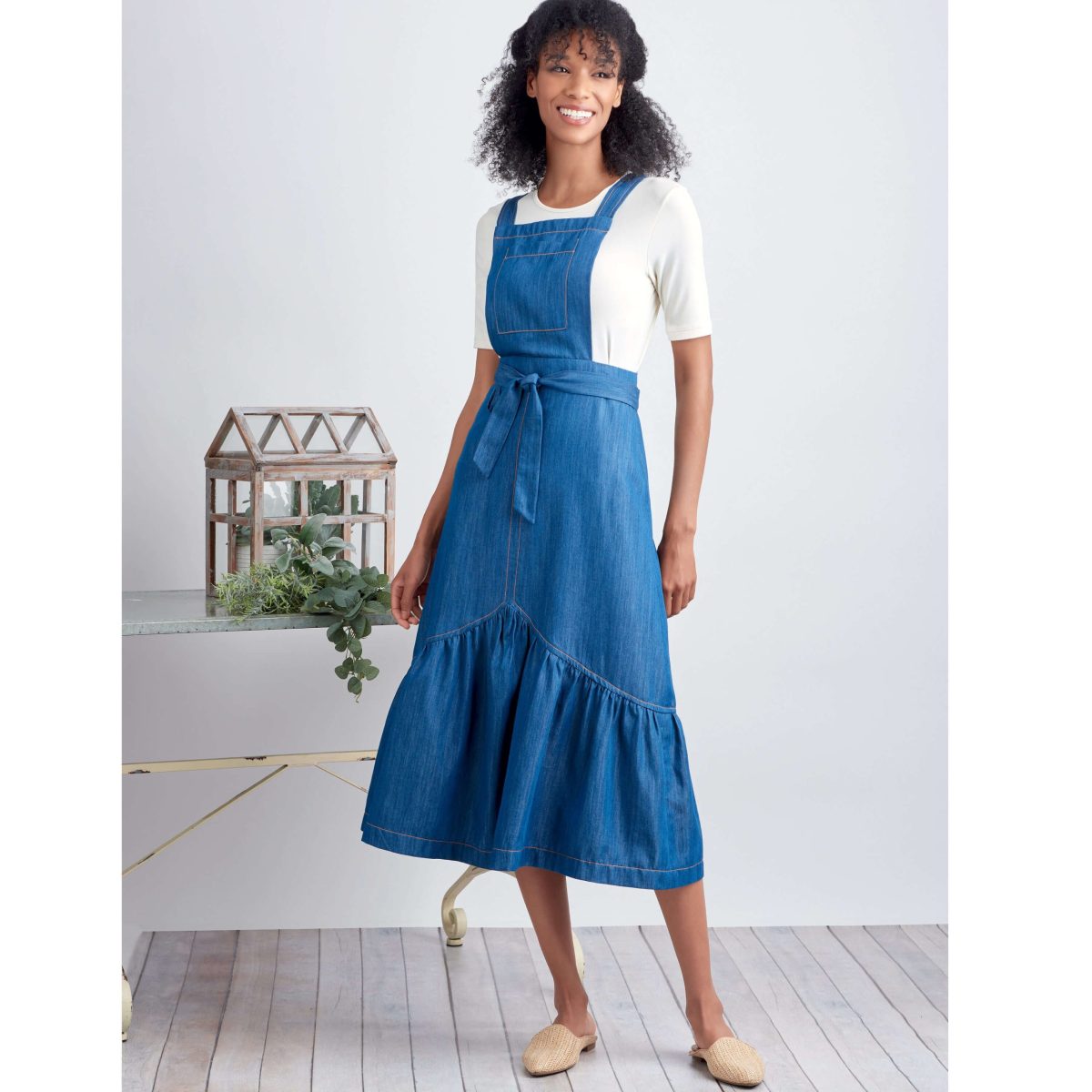 Simplicity Sewing Pattern S9435 Misses' Aprons - Sewdirect
