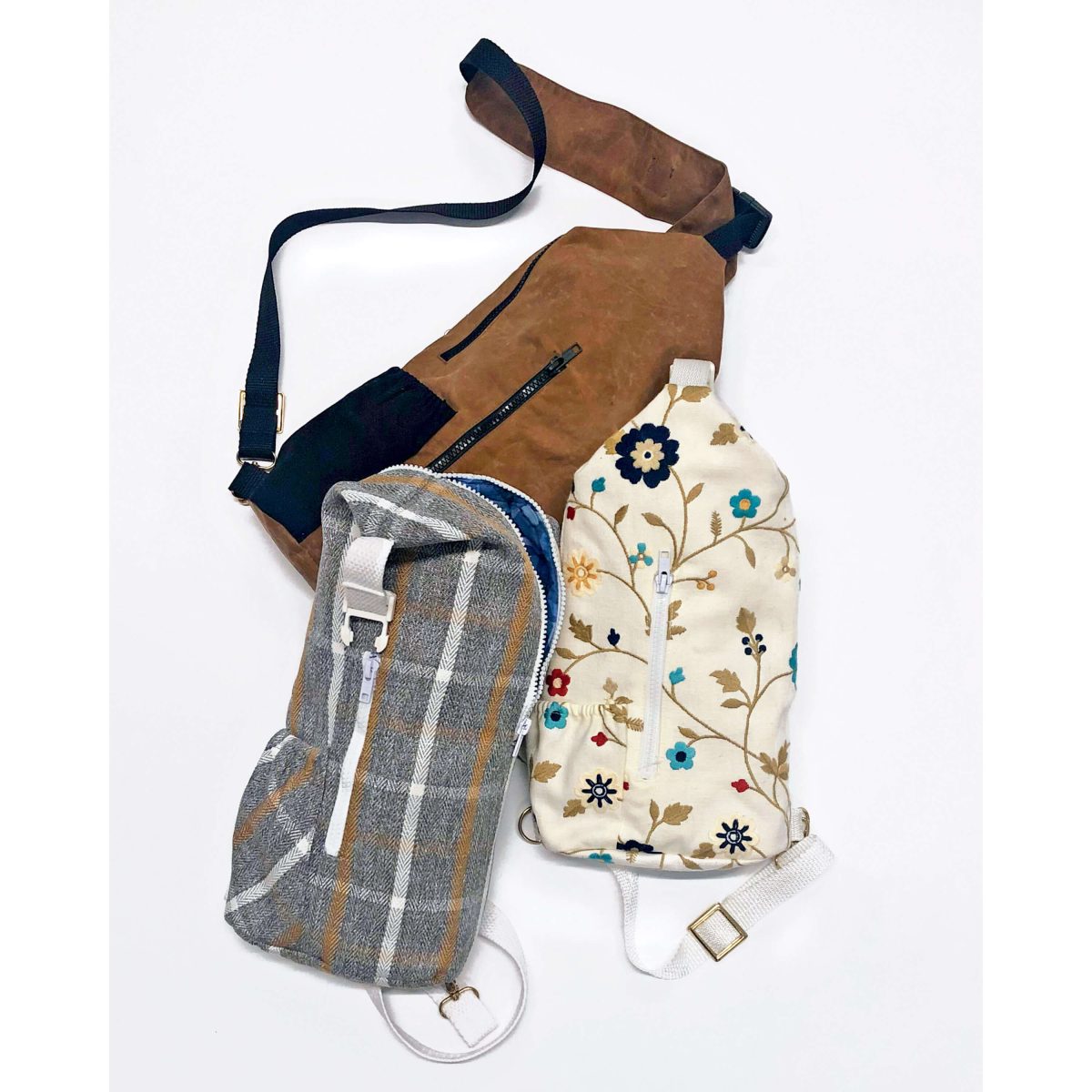 Simplicity Sewing Pattern S9508 Sling Bags in Two Sizes