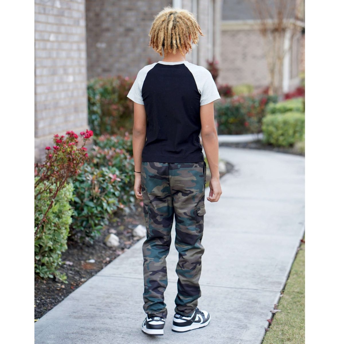 Simplicity Sewing Pattern S9561 Boys' Knit Top and Woven Trousers and Shorts