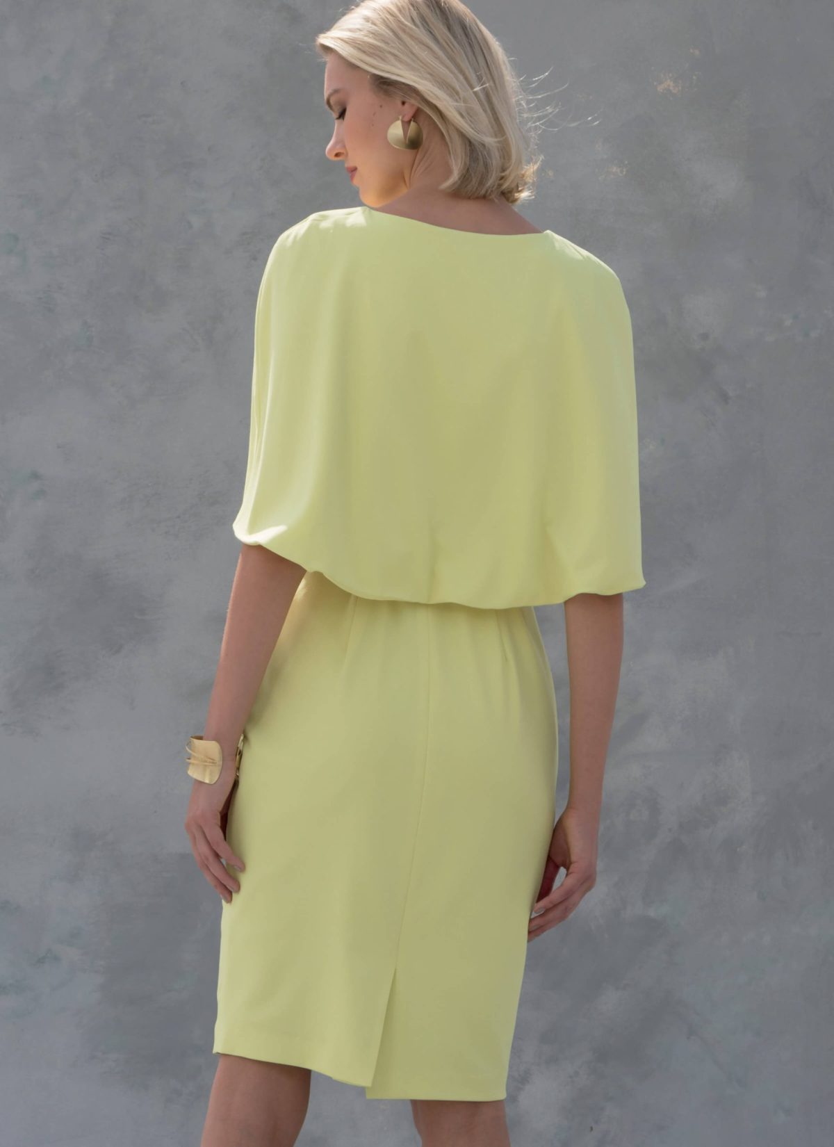 Vogue Patterns V1579 Misses'/Misses' Petite Dress