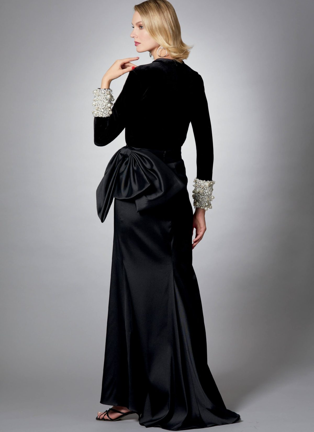 Vogue Patterns V1605 Misses' Top and Skirt - Sewdirect