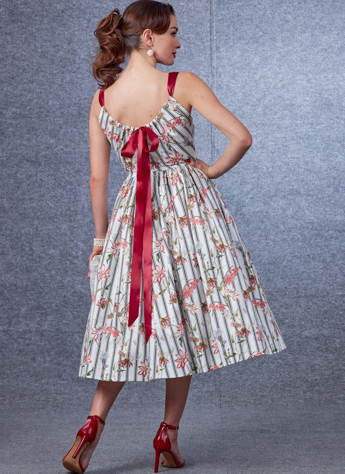 Vogue Patterns V1696 Misses' Dress Vintage c 1954