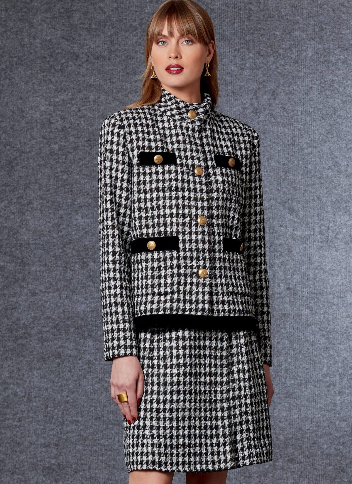Vogue Patterns V1717 Misses' Jacket or Coat, Trousers & Skirt