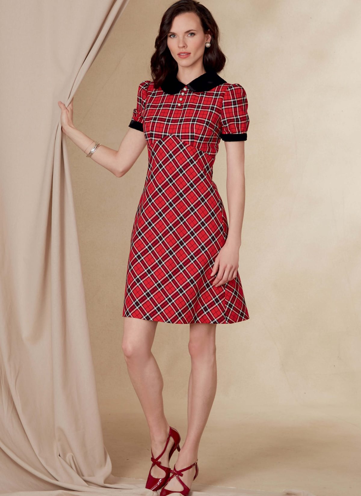 Vogue Patterns V1822 Misses' Dress