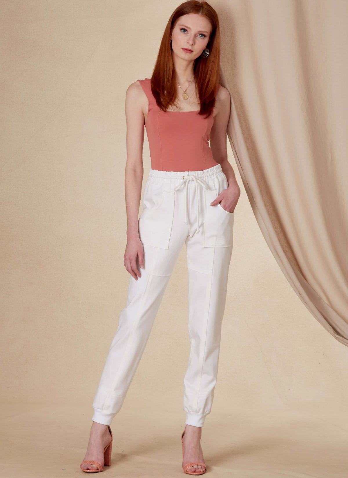 Vogue Patterns V1828 Misses' and Misses' Petite Track Trousers