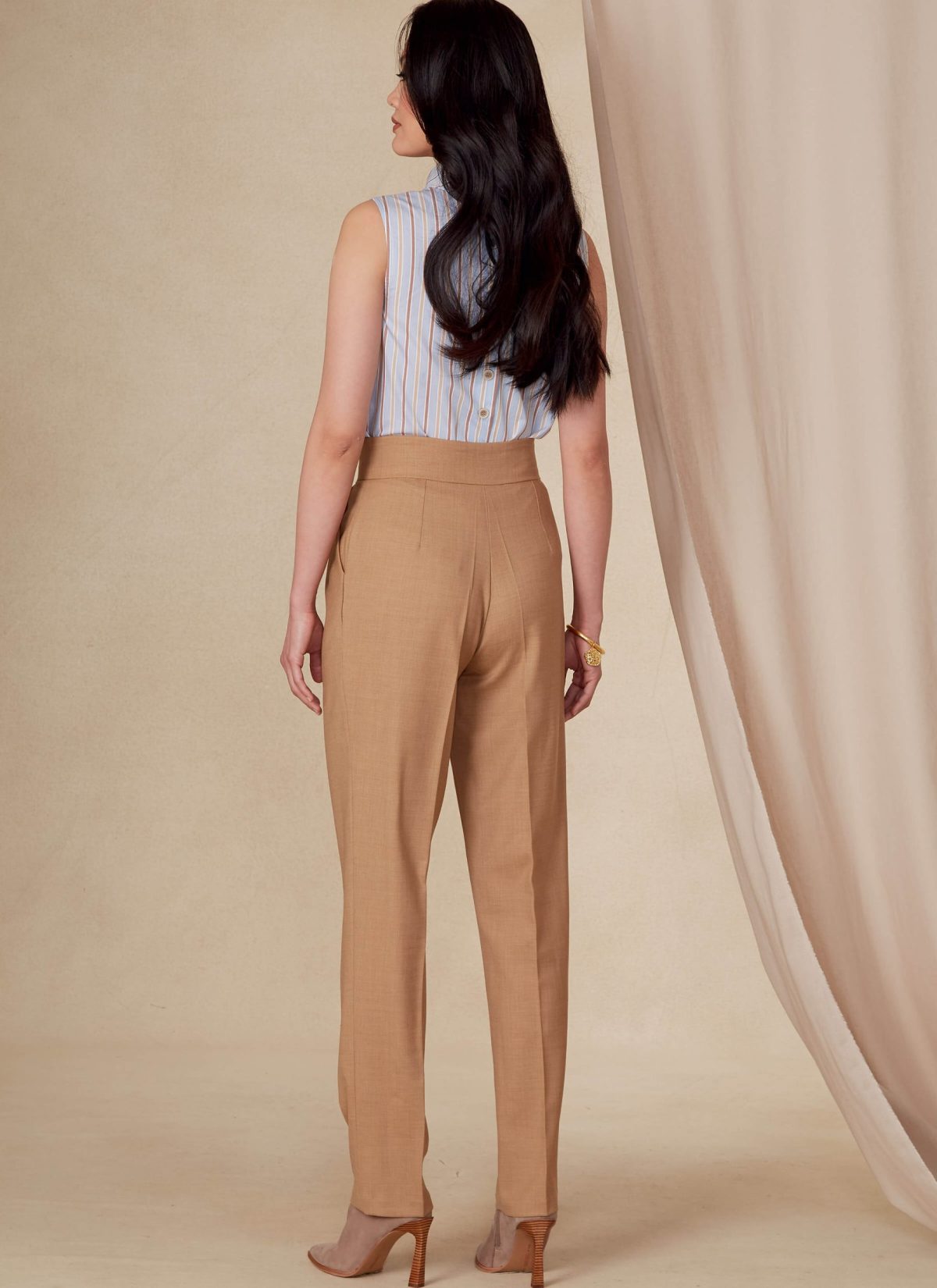 Vogue Patterns V1829 Misses' and Misses' Petite Trousers