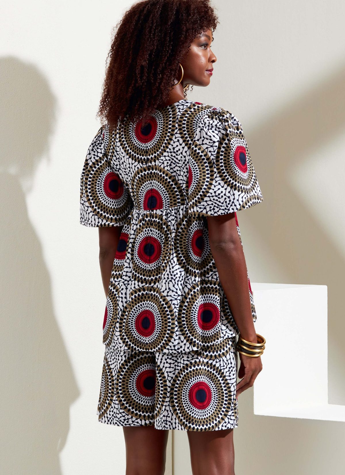 Vogue Patterns V1871 Misses' Tops, Shorts and Skirt