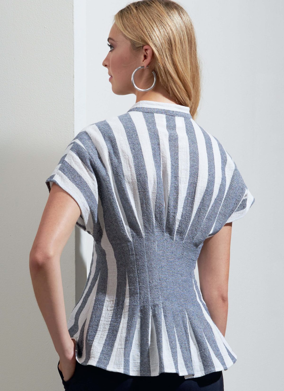 Vogue Patterns V1874 Misses' Tops