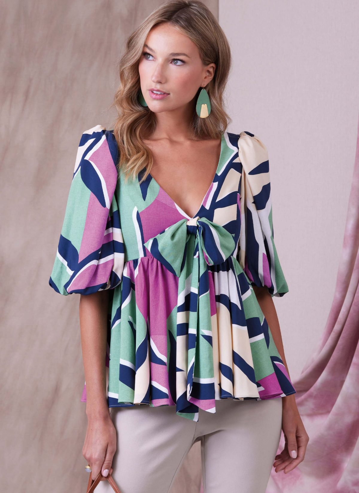 Vogue Patterns V1940 Misses' Tops