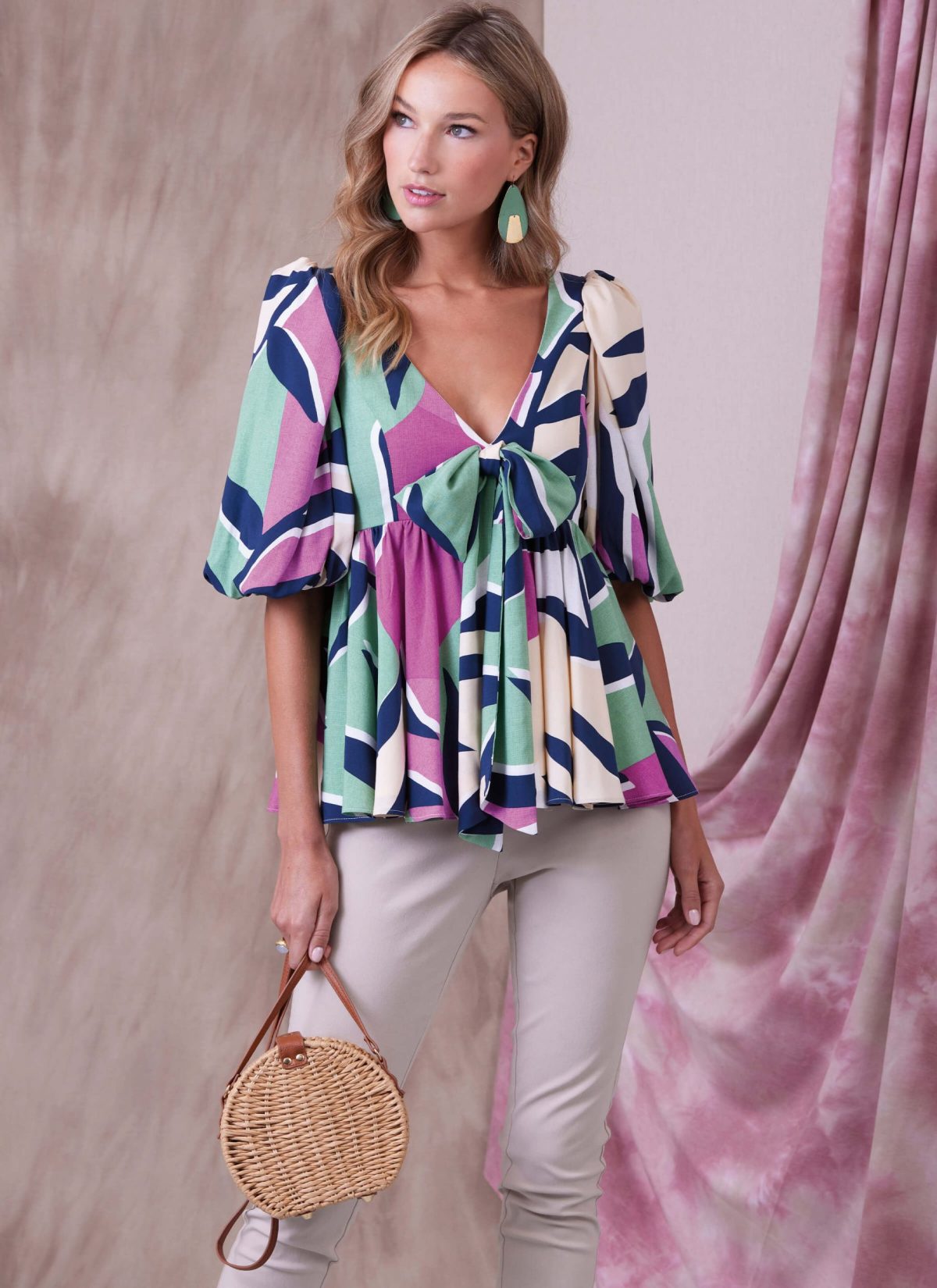 Vogue Patterns V1940 Misses' Tops