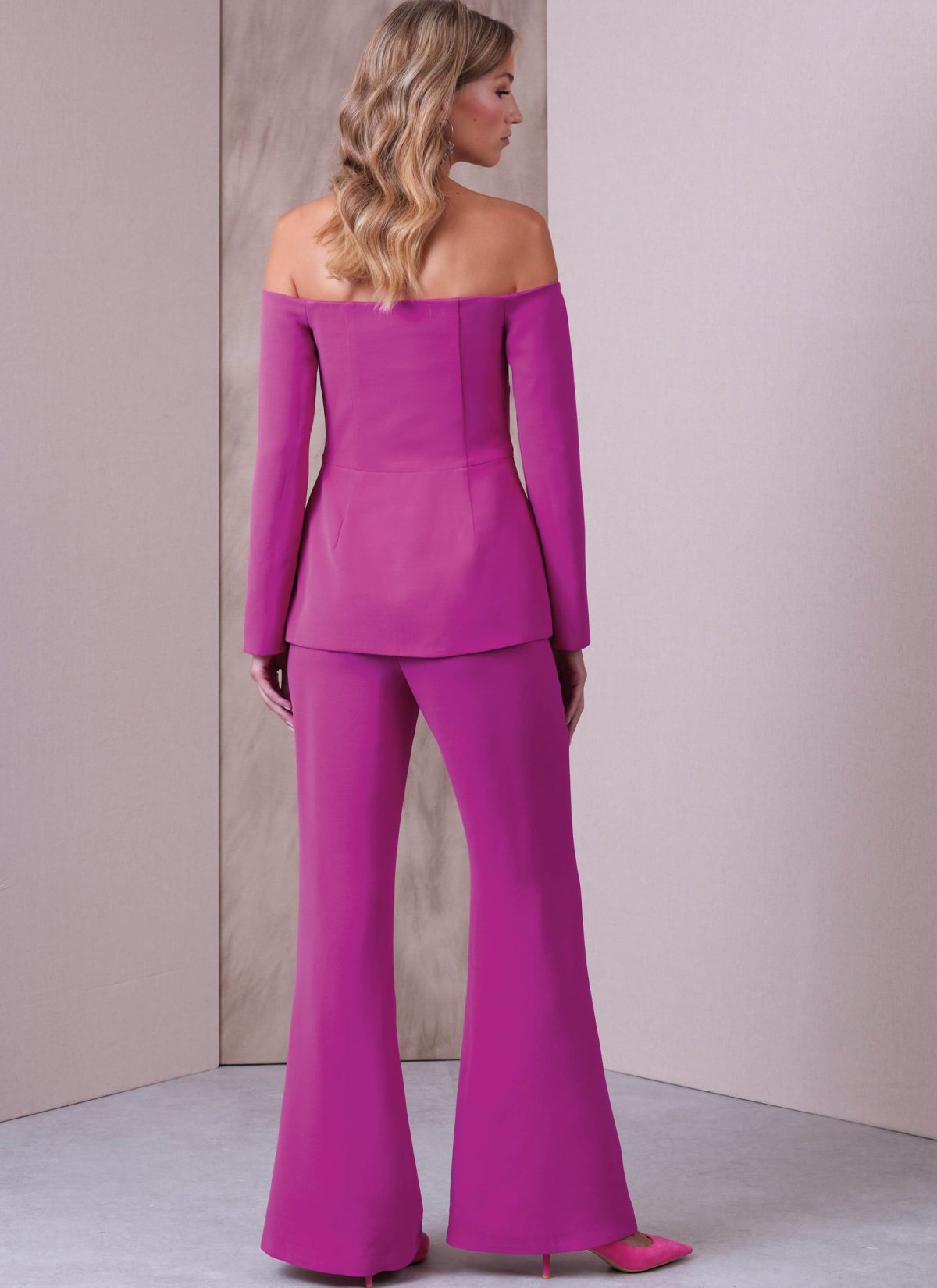 Vogue Patterns V1943 Misses' Jacket and Trousers