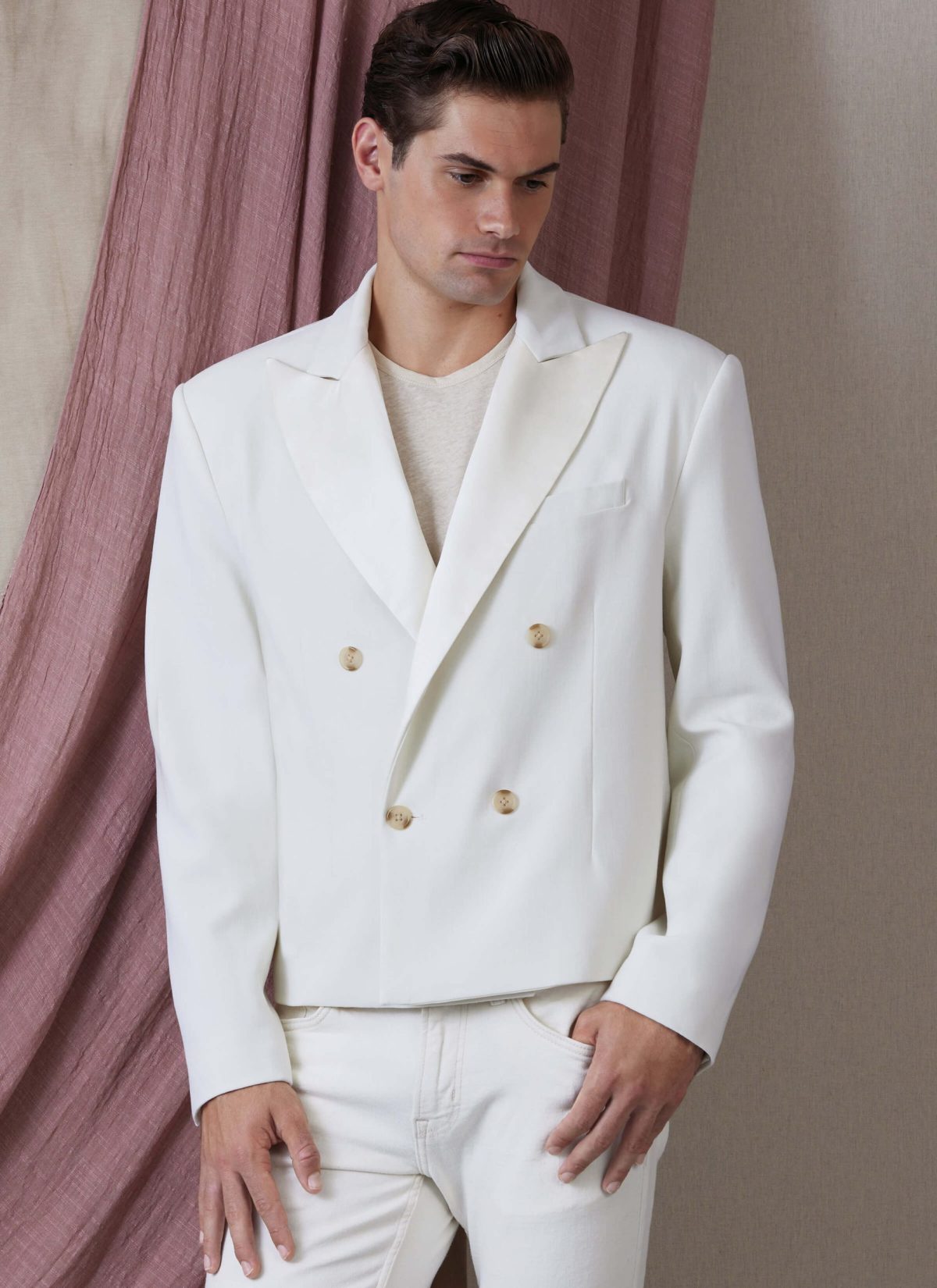 Vogue Patterns V1946 Men’s Jacket