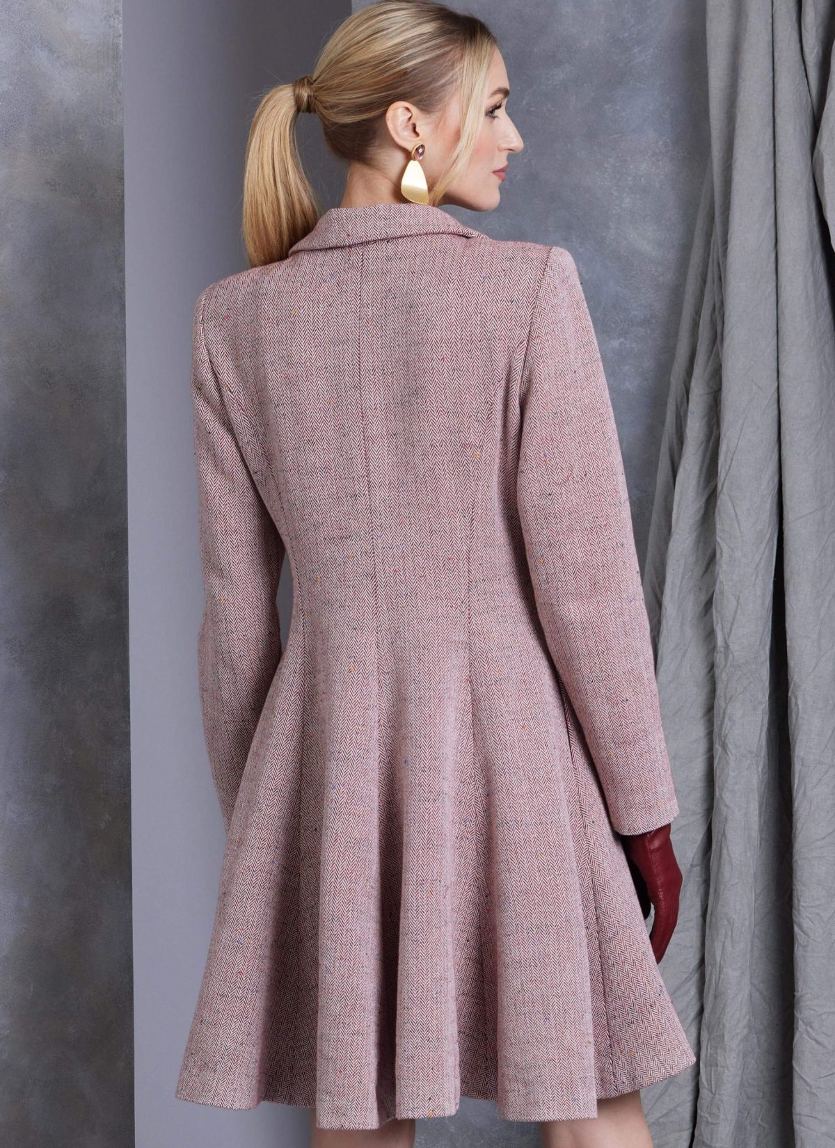 Vogue Patterns V1971 Misses' Coat in Five Lengths