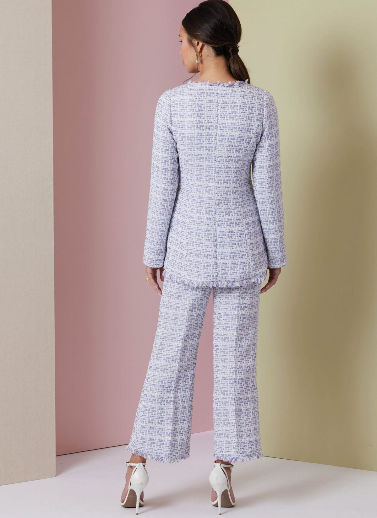 Vogue Patterns V2017 Misses' Jacket in Two Lengths, Skirt and