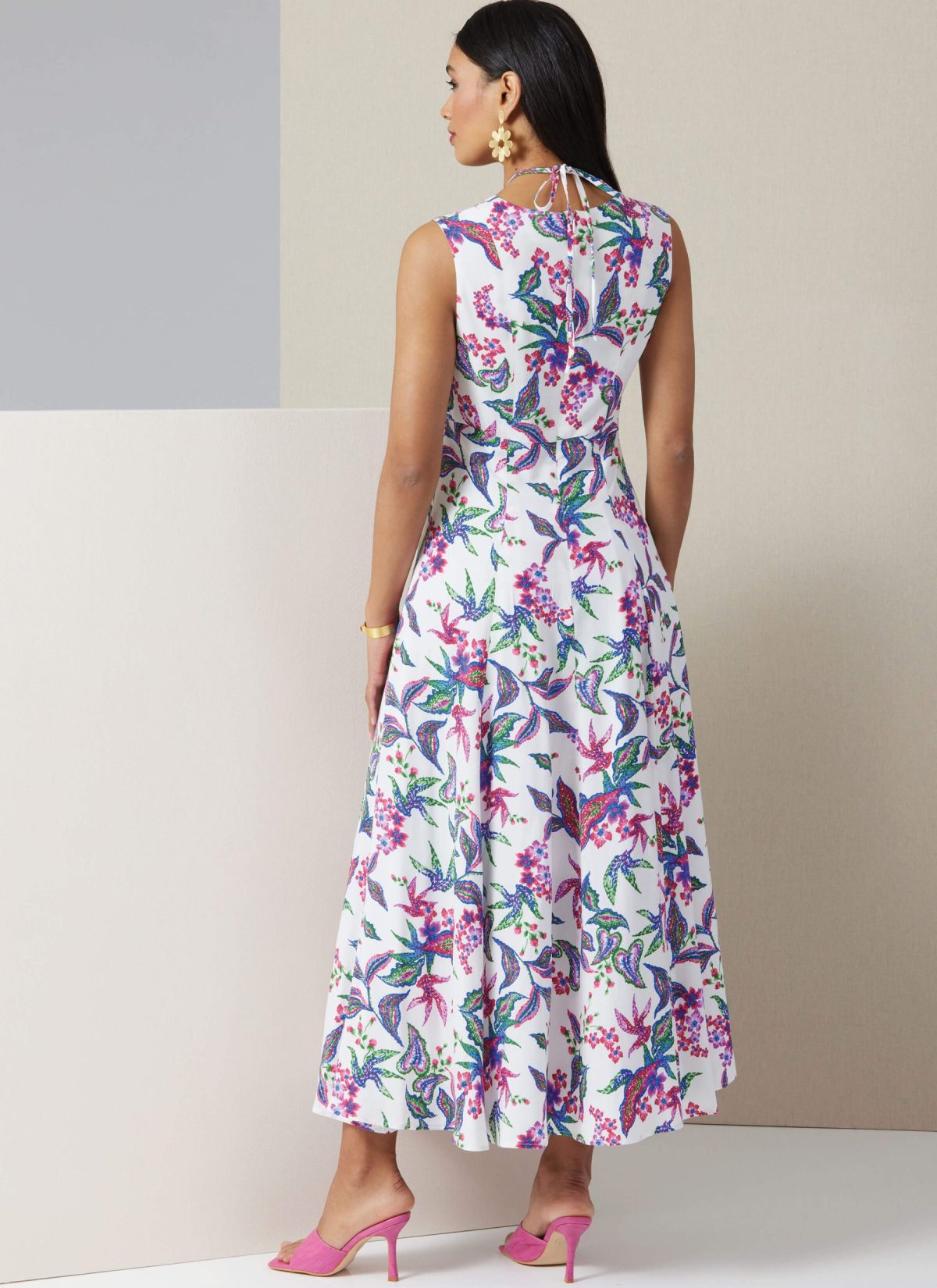 Vogue Patterns V2025 Misses' Dress with Sleeve Variations