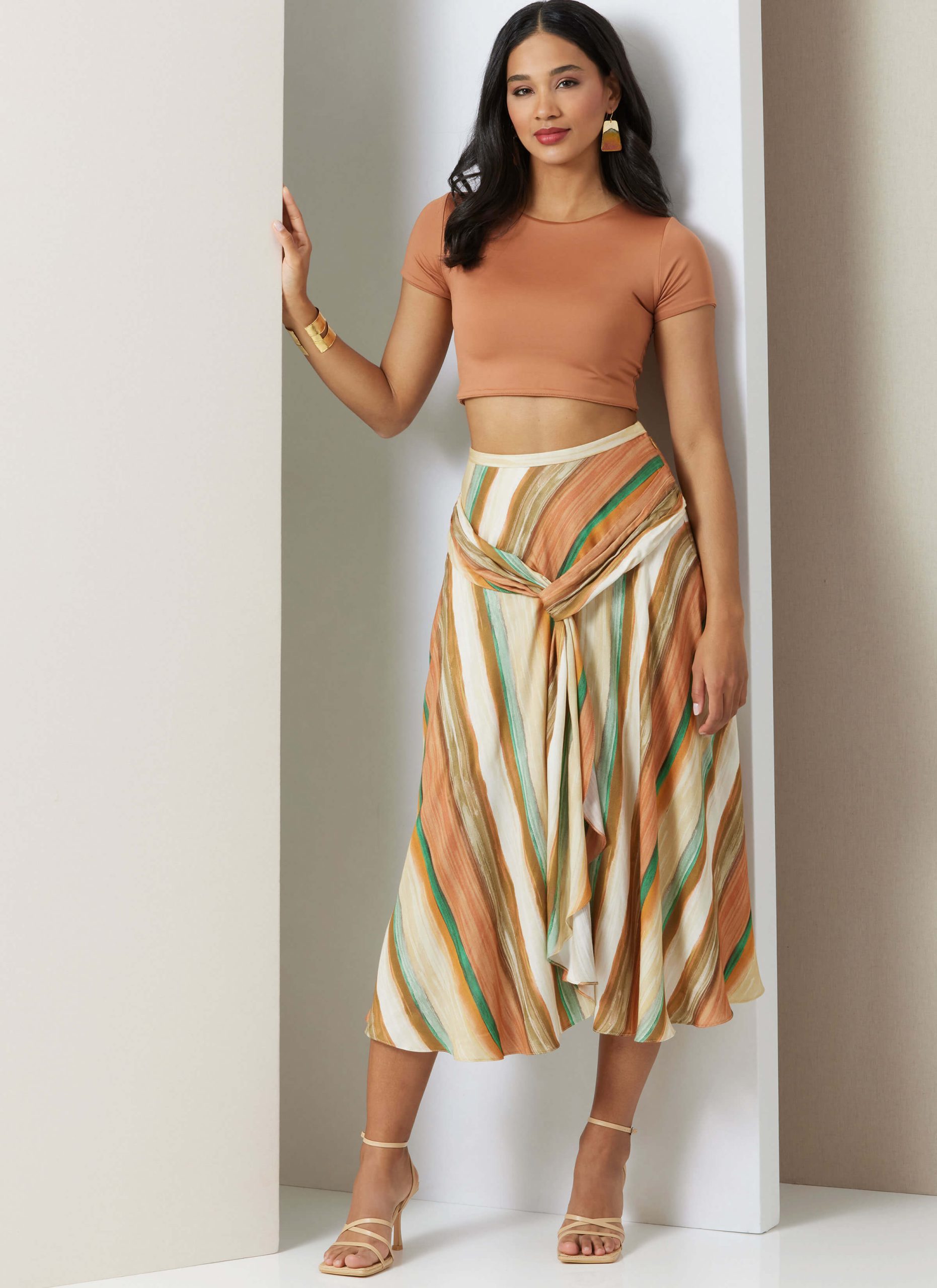 Vogue Patterns V2033 Misses Skirt in Two Lengths
