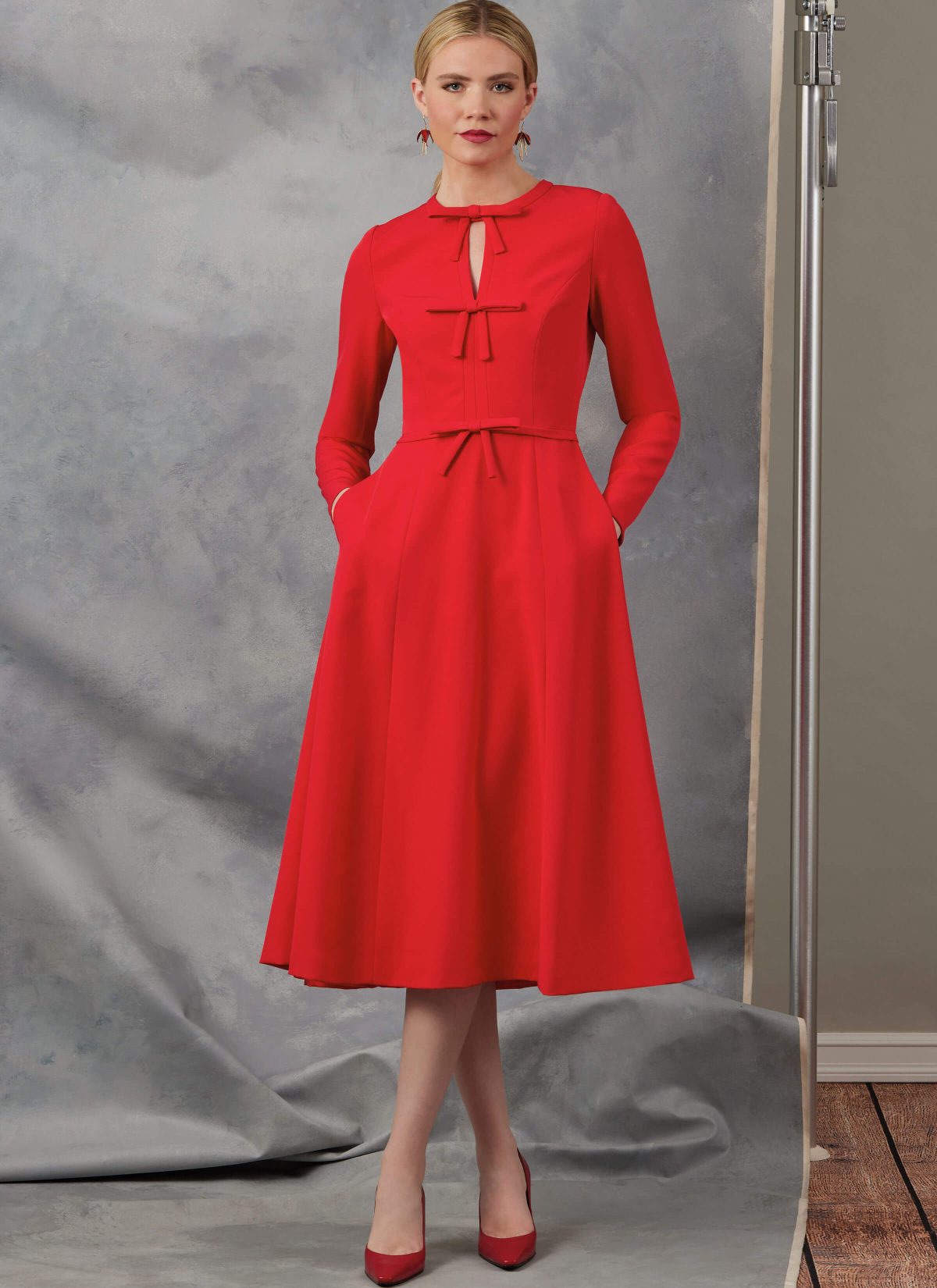 Vogue Sewing Pattern V2044 Misses' Dress with Sleeve and Length