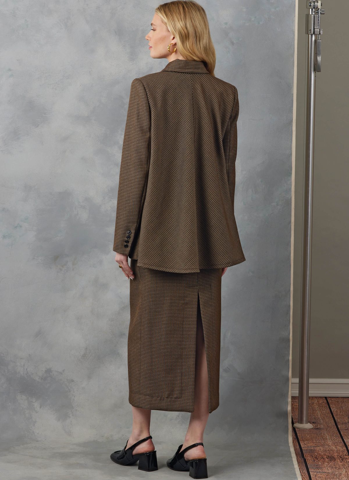 Vogue Sewing Pattern V2056 Misses' Jacket and Skirt - Sewdirect