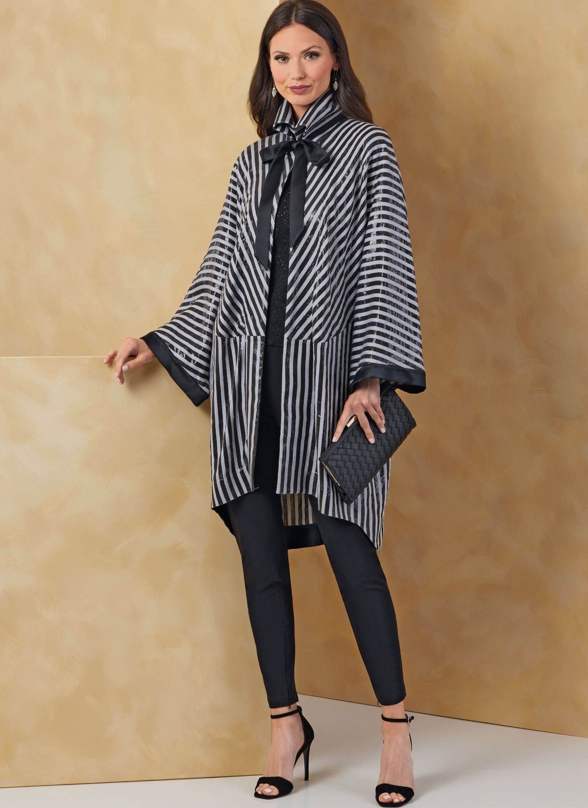 Vogue Sewing Pattern V2071 Misses' Jacket by Julio Cesar NYC