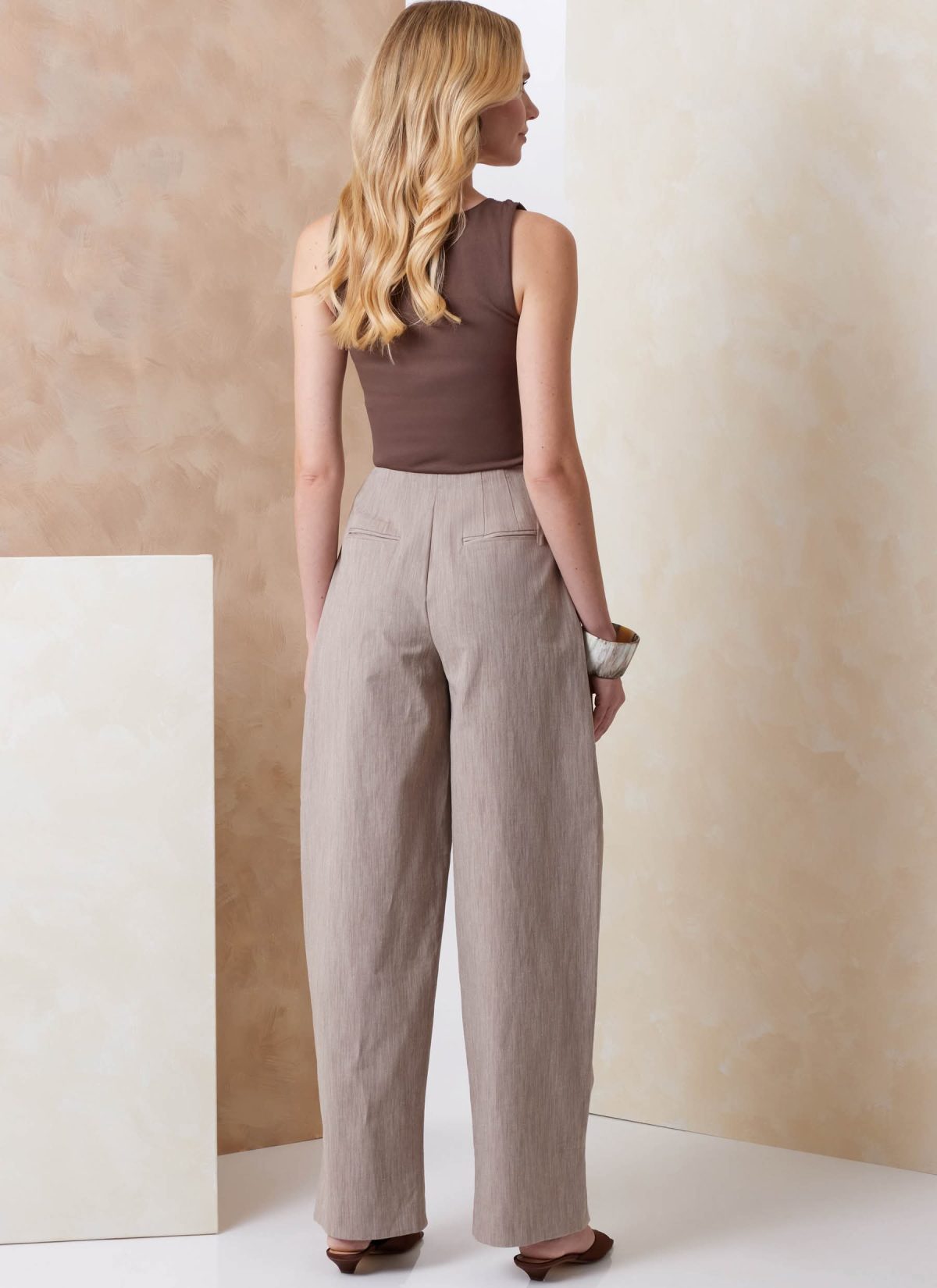 Vogue Patterns Sewing Pattern V2166 Misses' Jacket and Trousers