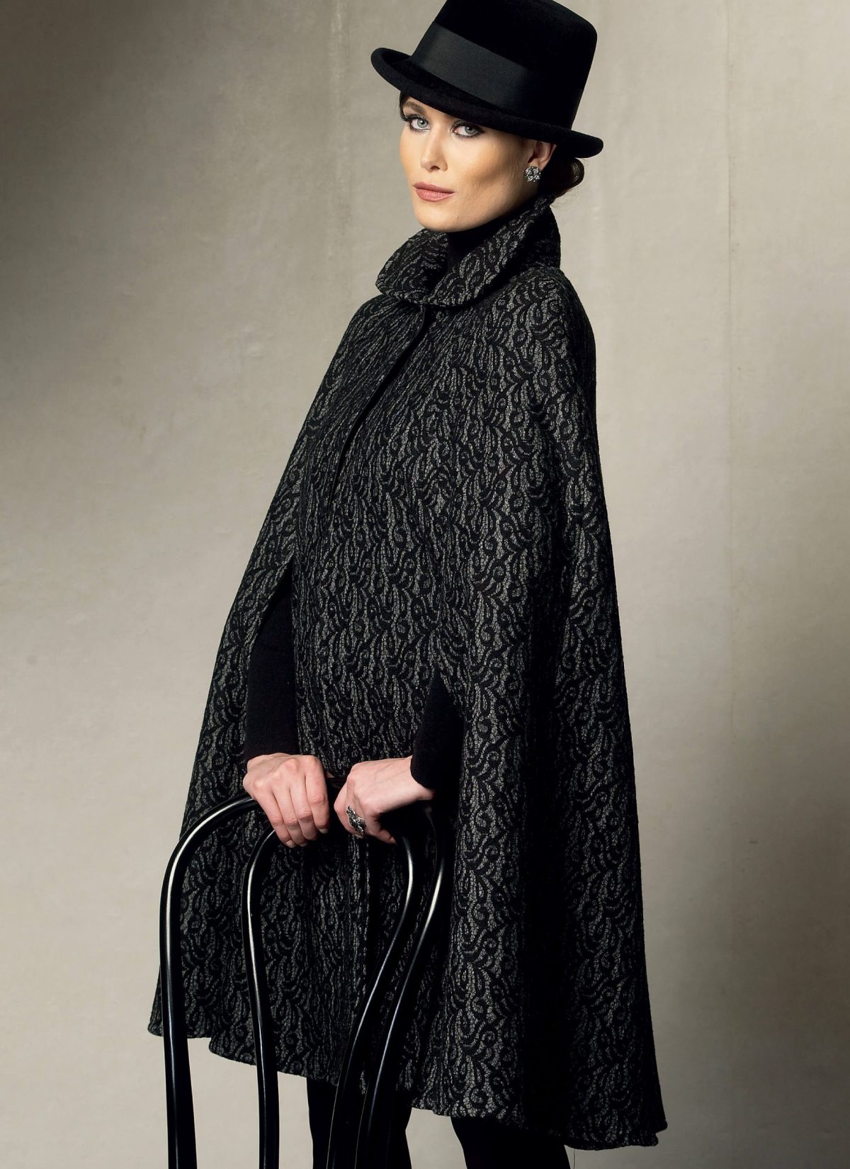 Vogue Patterns V8959 Misses' Cape