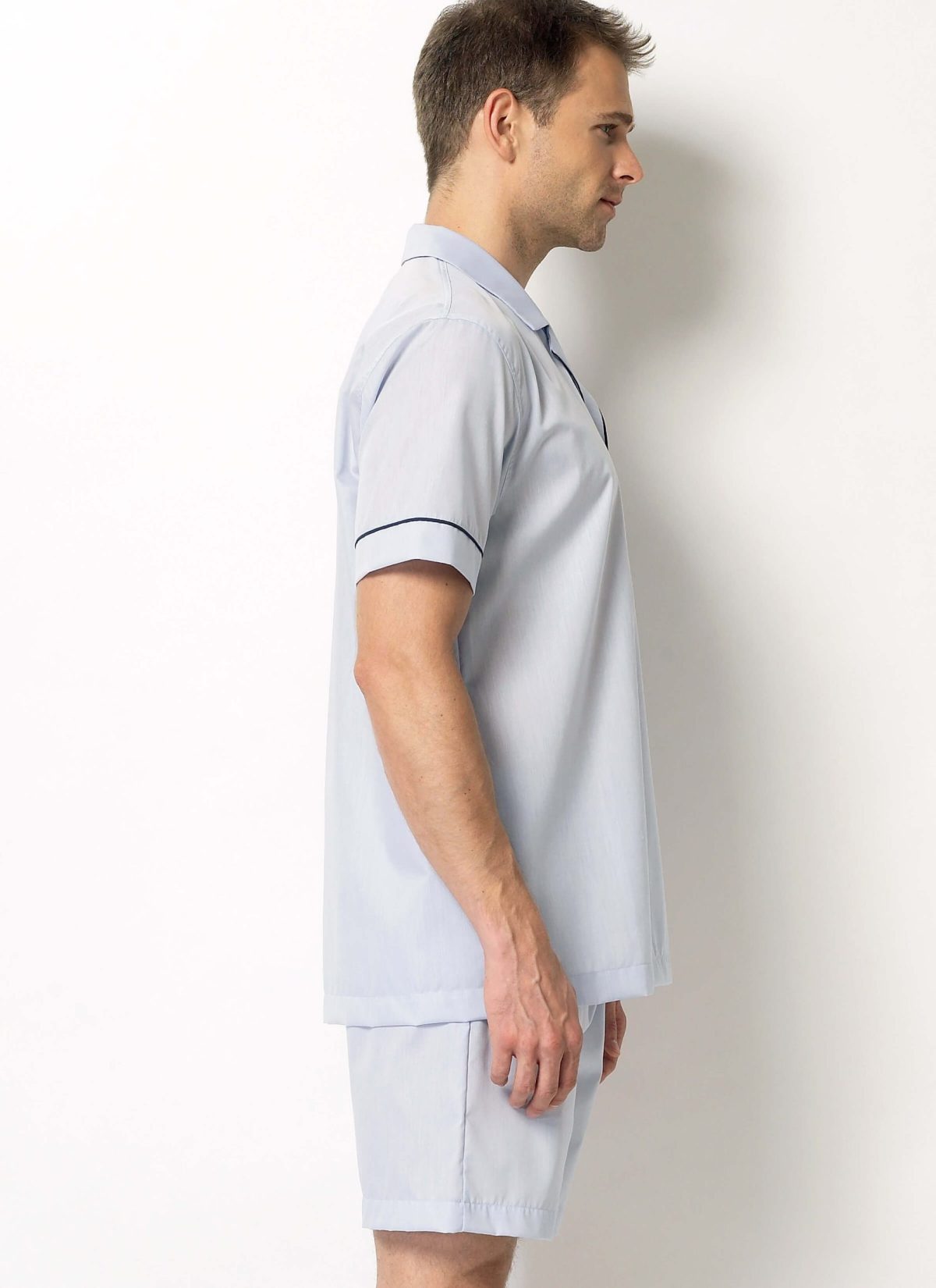 Vogue Patterns V8964 Men's Robe, Top, Shorts and Pants