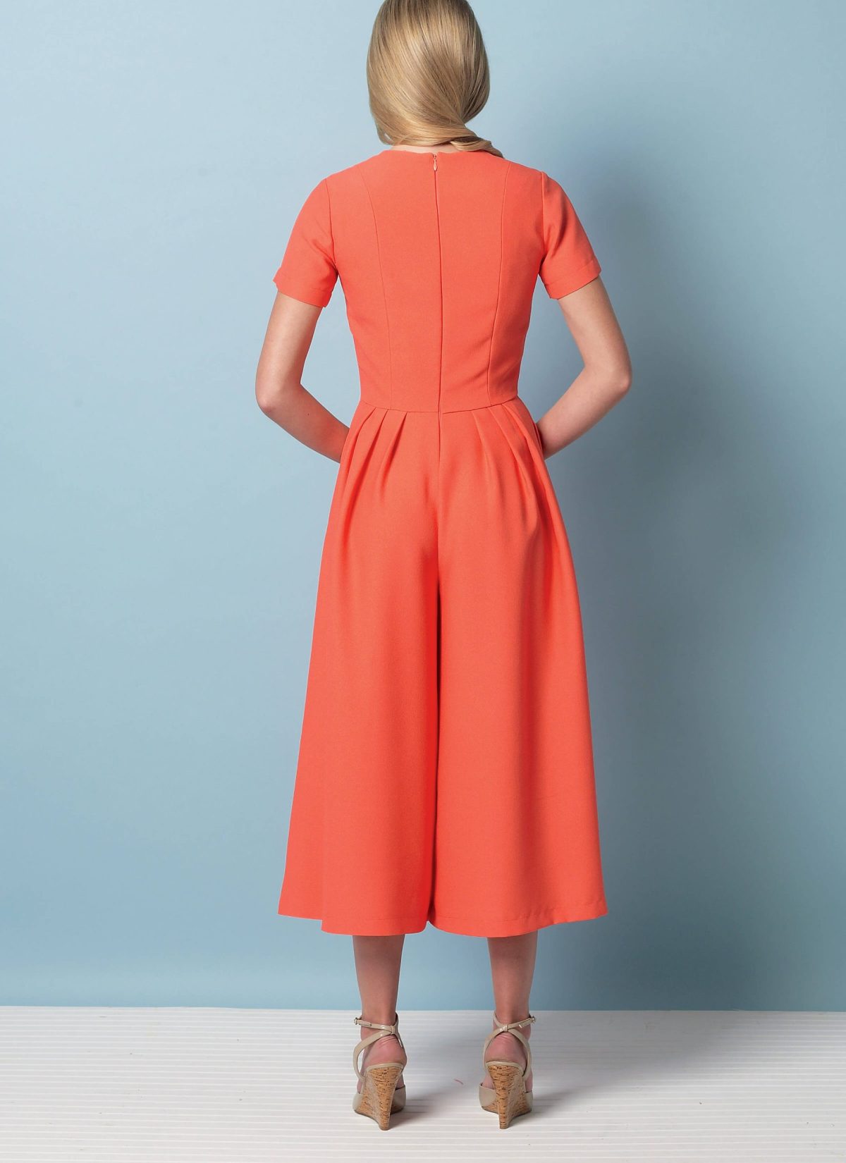 Vogue Patterns V9075 Misses'/Misses' Petite Dress and Jumpsuit