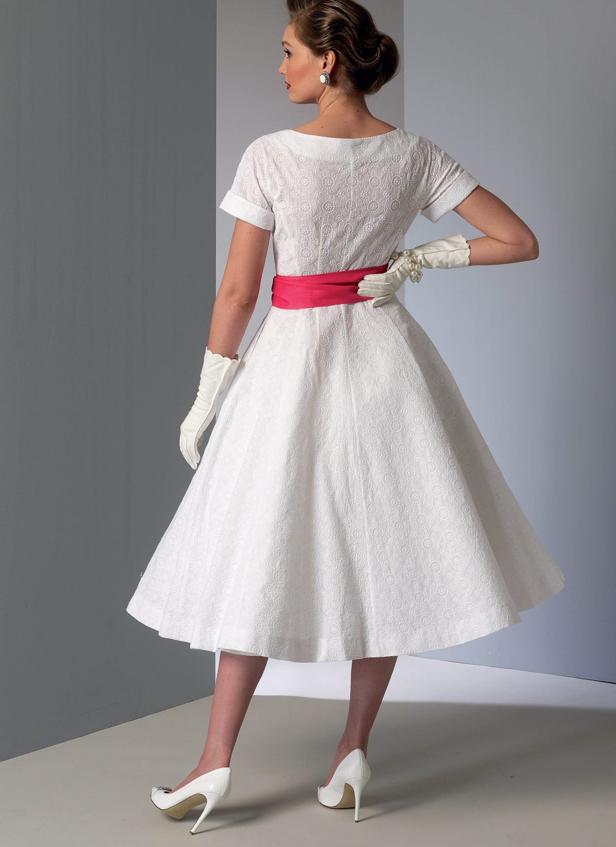 Vogue Patterns V9105 Misses' Dress and Sash