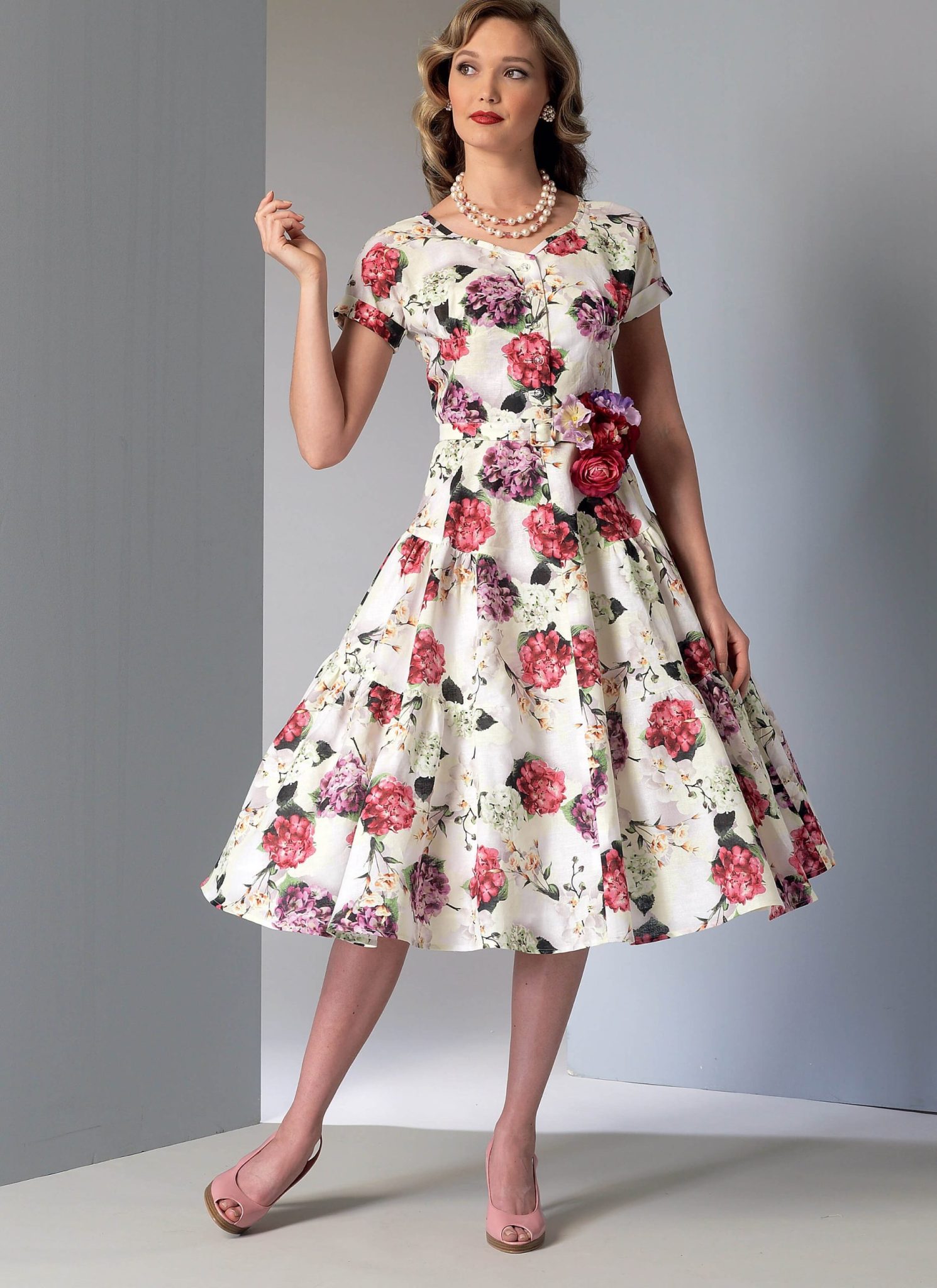 Vogue Patterns V9106 Misses’ Dress and Belt - Sewdirect