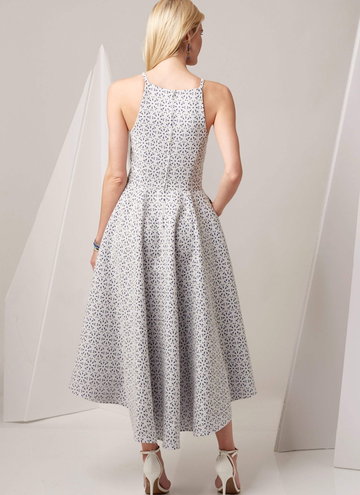 Vogue Patterns V9252 Misses' Princess Seam High-Low Dresses with Pockets